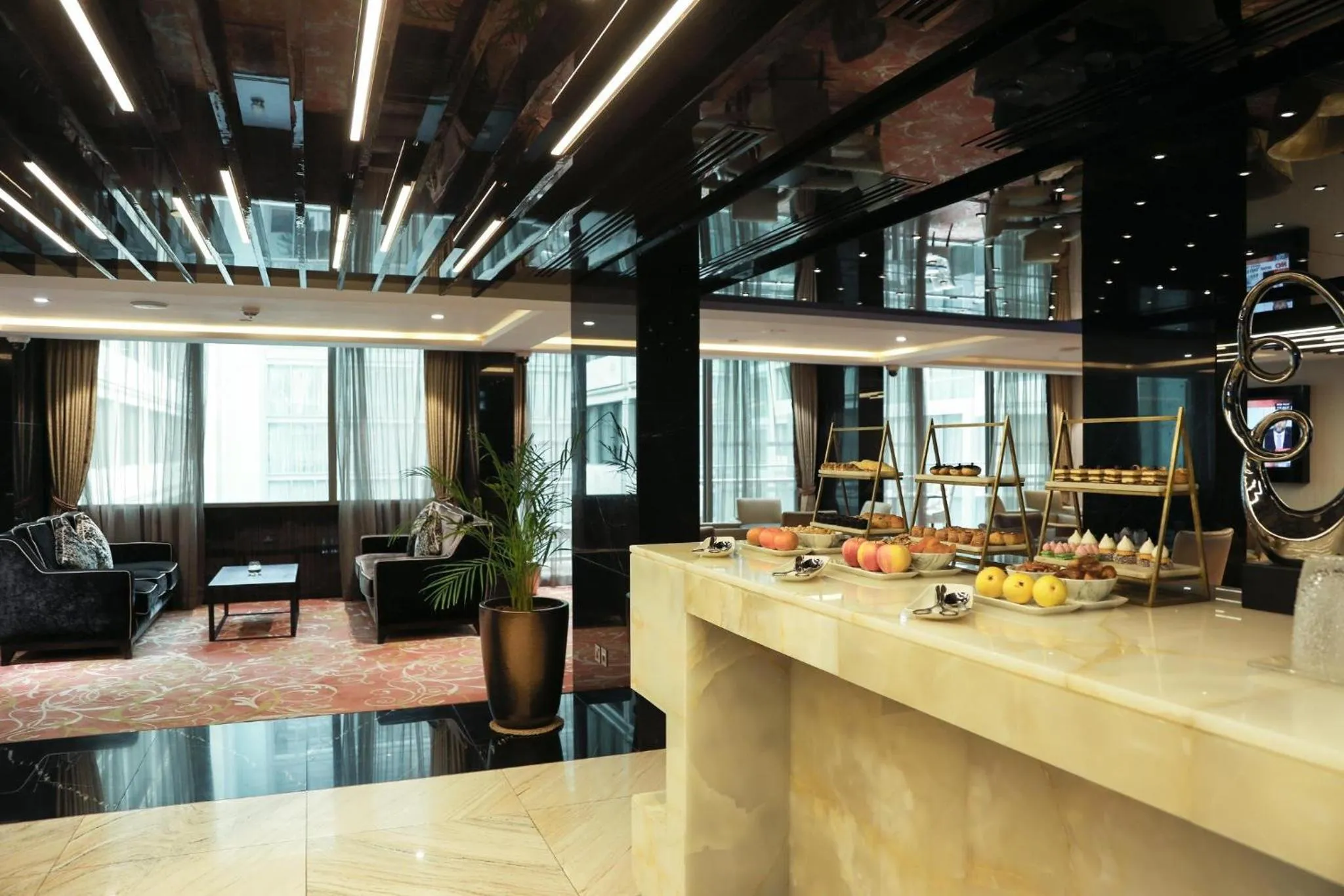 Bedroom in Crowne Plaza Kuwait Al Thuraya City by IHG