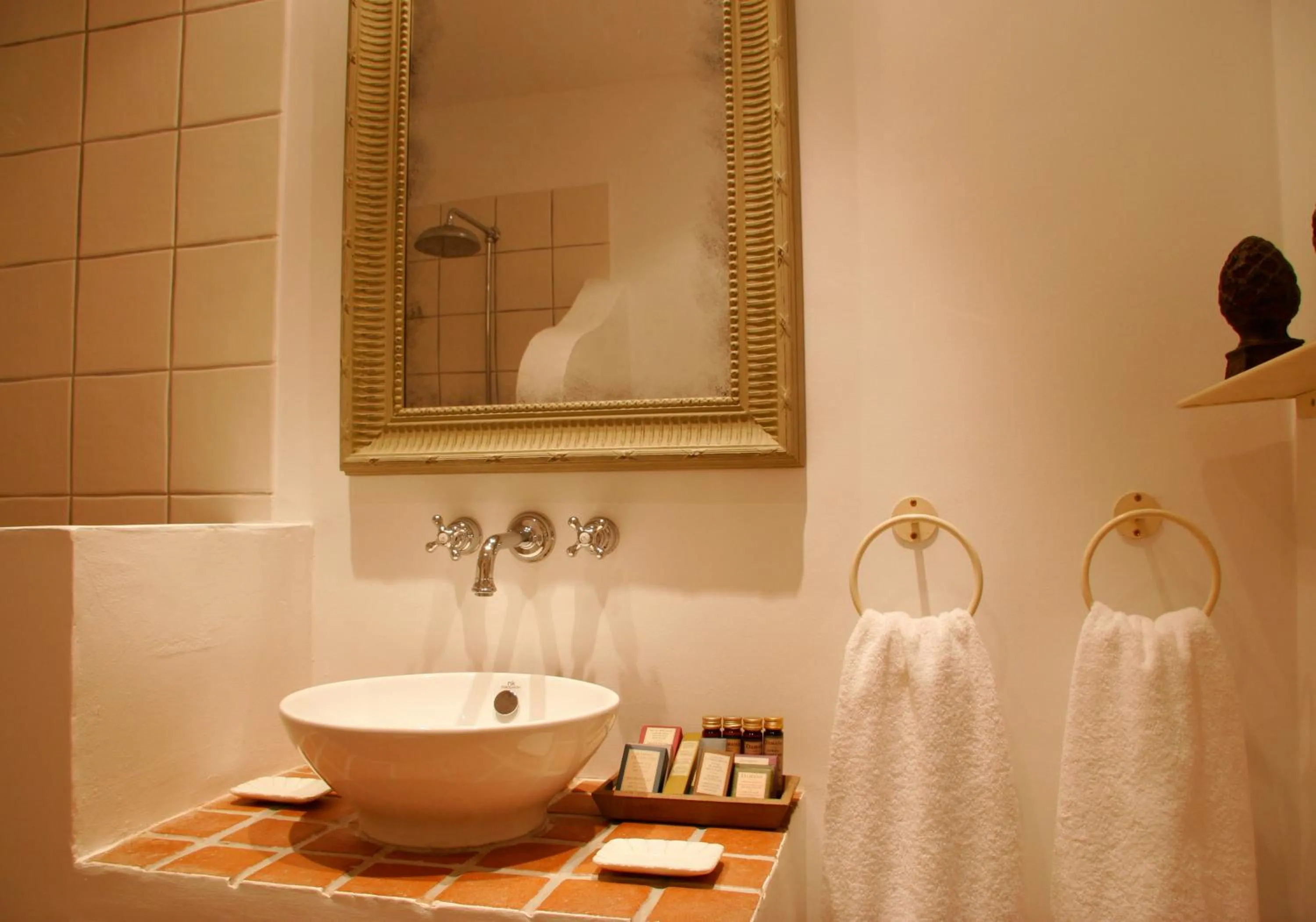 Bathroom in B Bou Hotel Cortijo Bravo