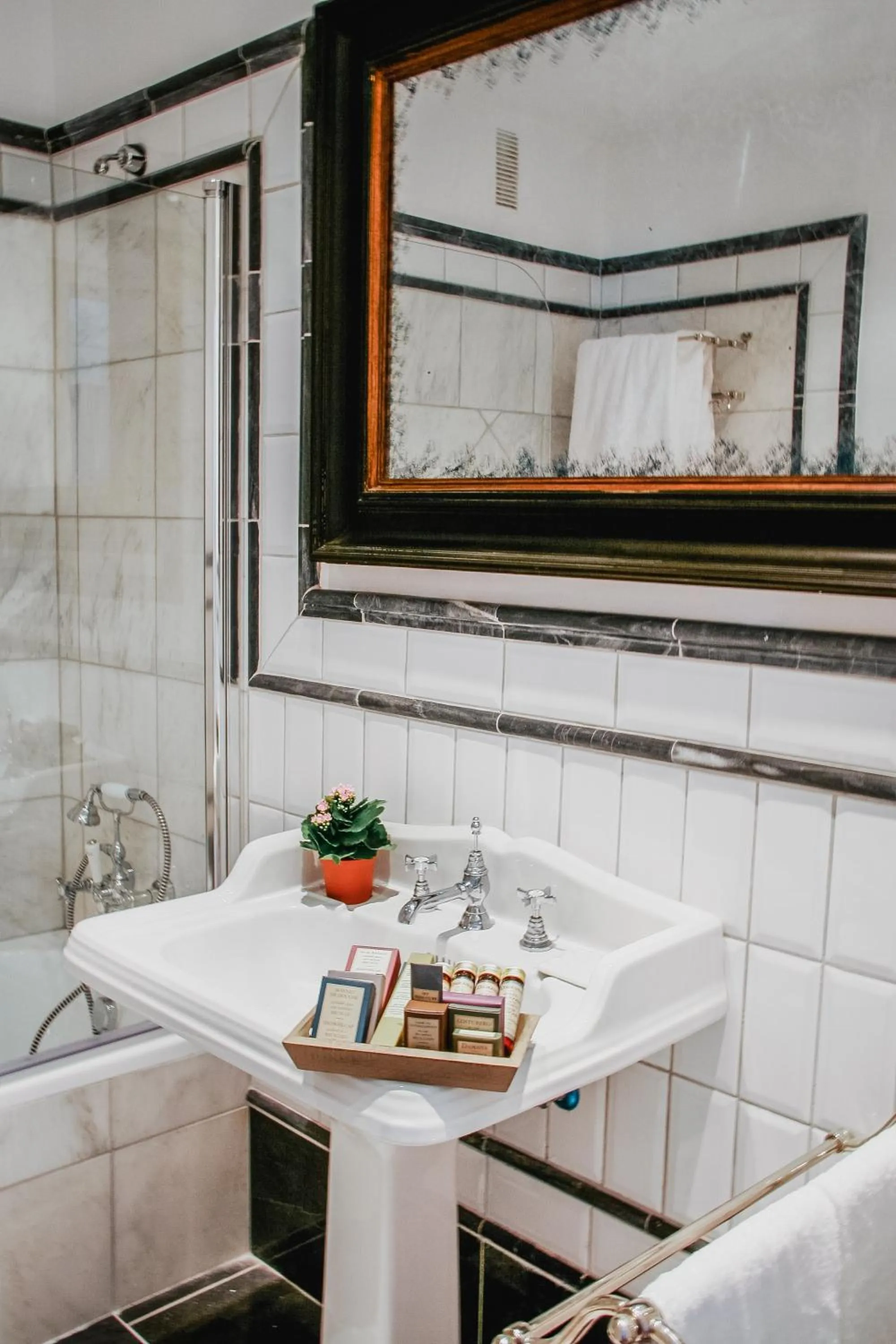 Bathroom in B Bou Hotel Cortijo Bravo