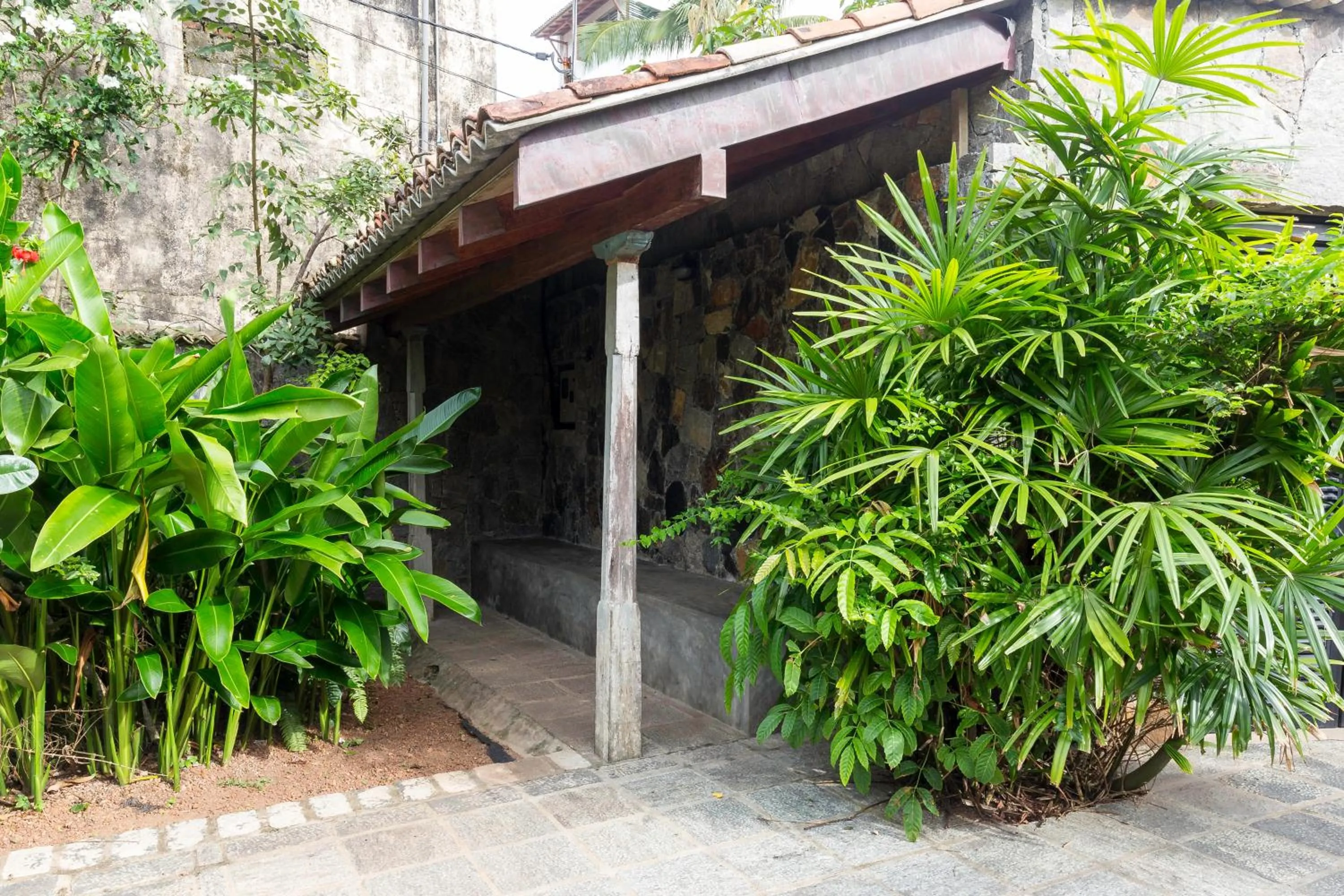 Villa Saffron Hikkaduwa
