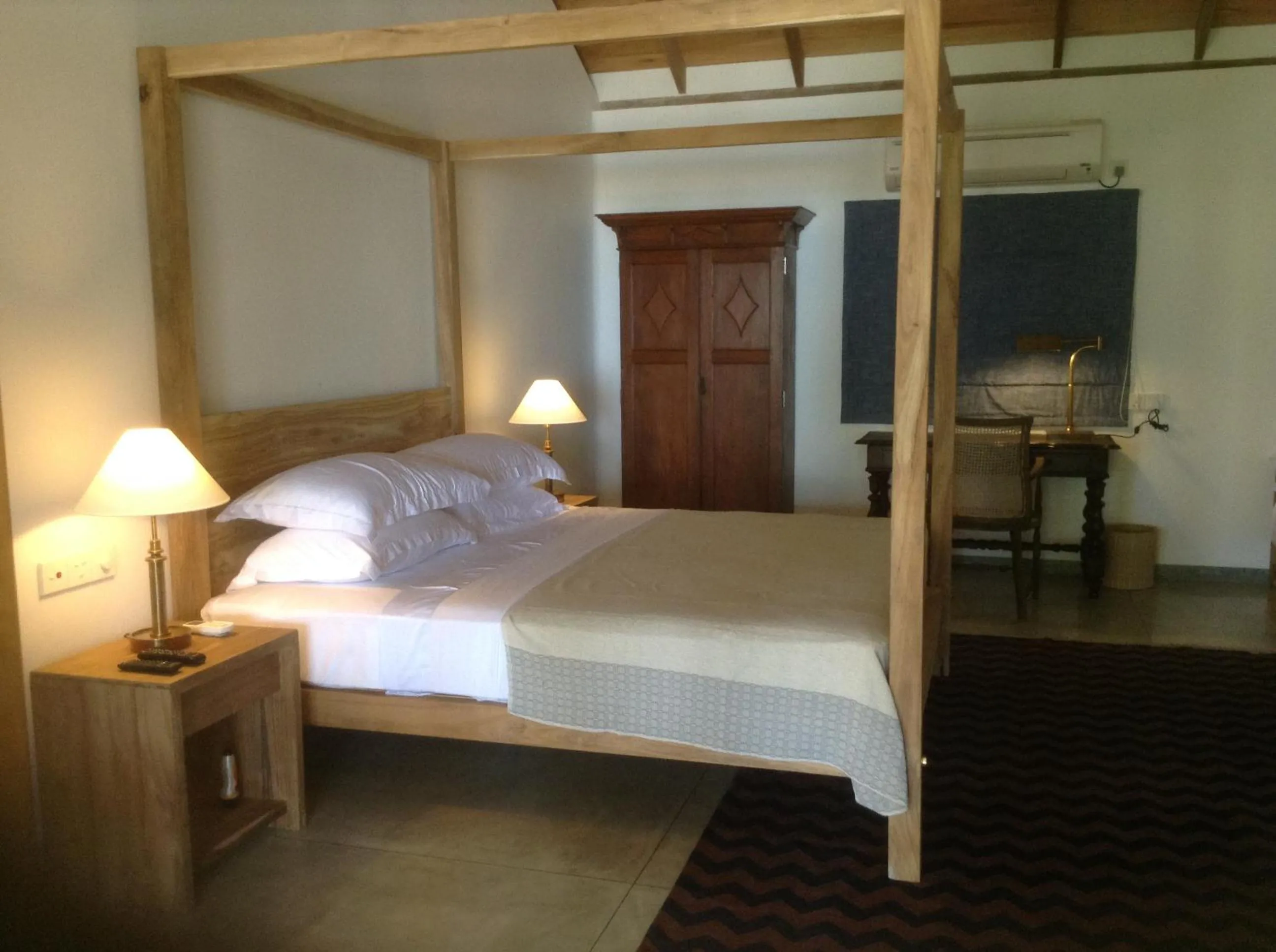 Bedroom, Bed in Villa Saffron Hikkaduwa