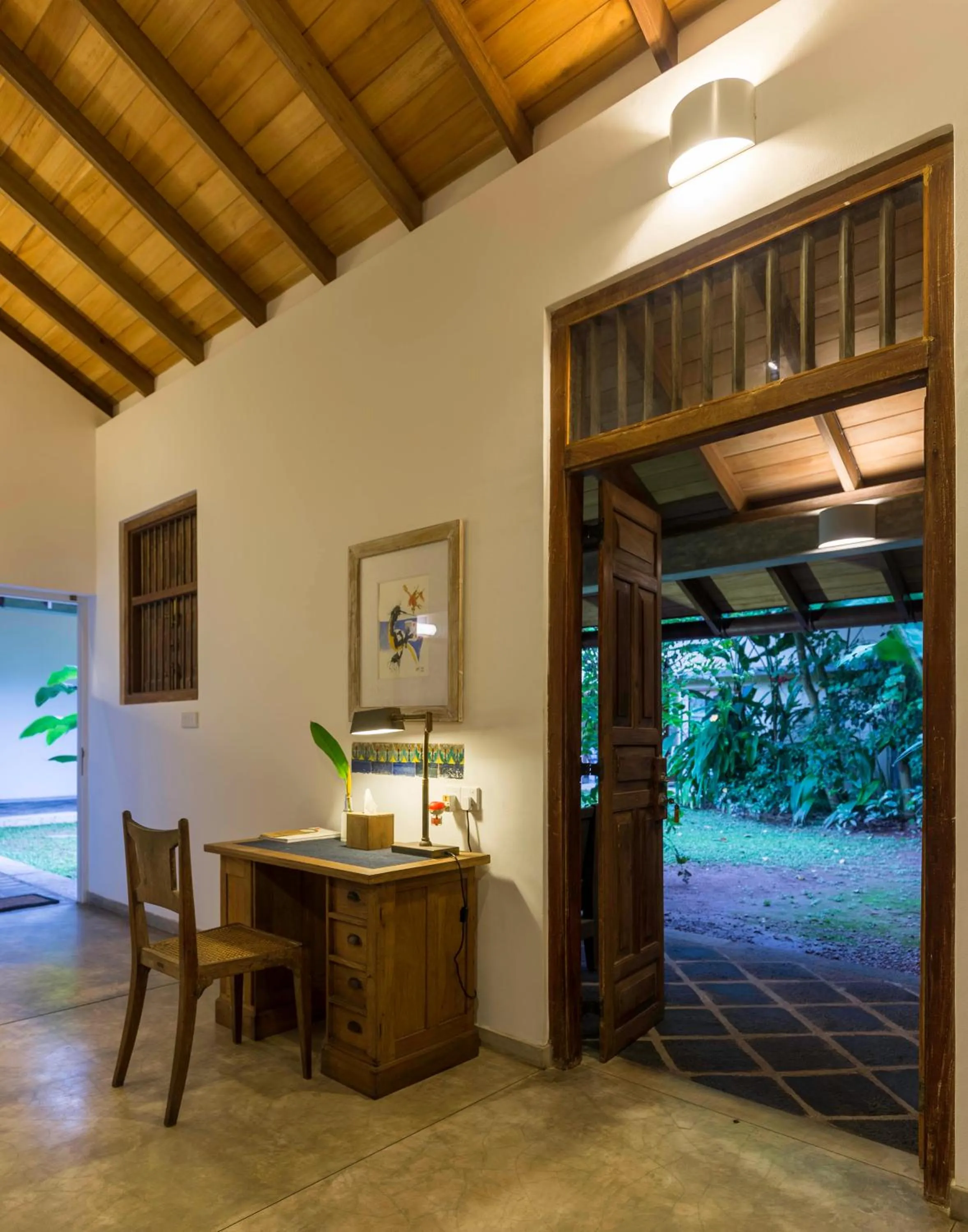 Garden view in Villa Saffron Hikkaduwa