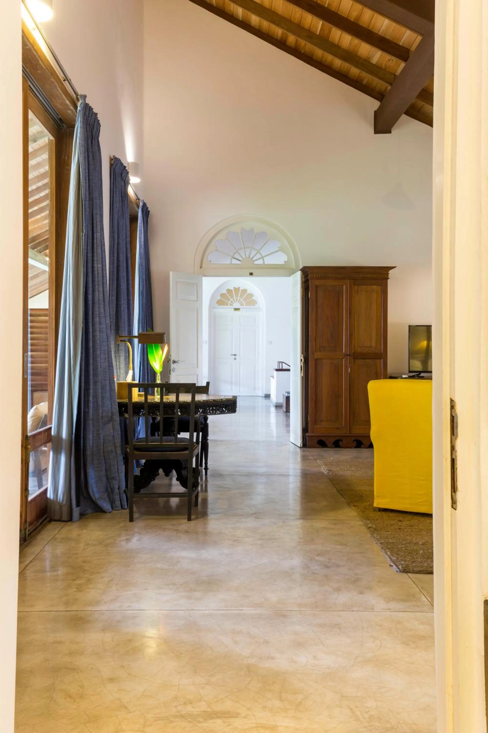 Villa Saffron Hikkaduwa