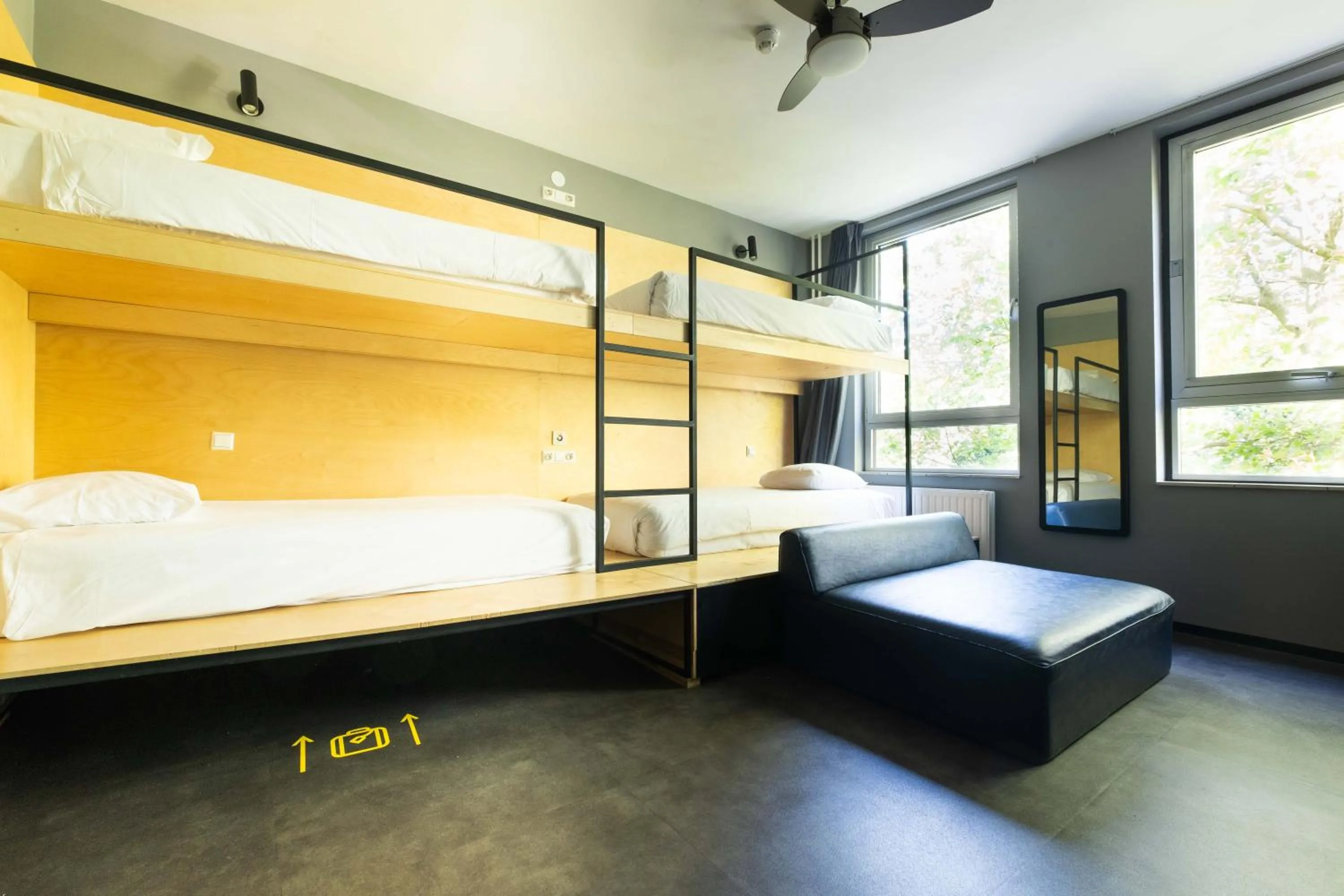 Bed in The Arcade Hotel Amsterdam