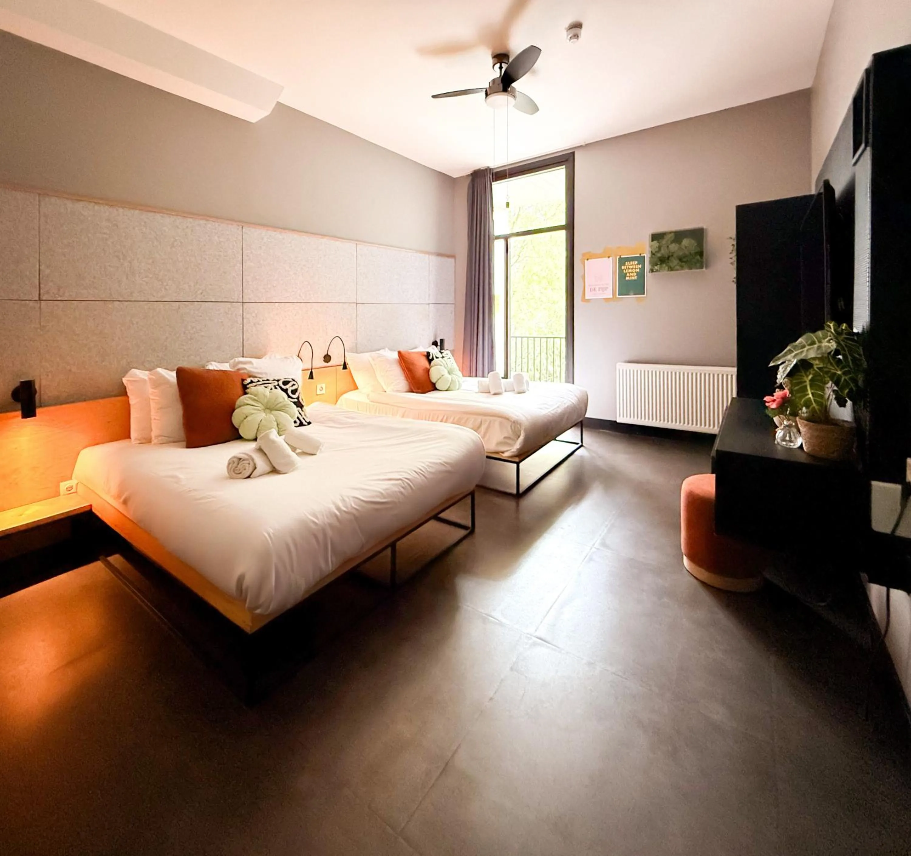 Bed in De Pijp Boutique Hotel