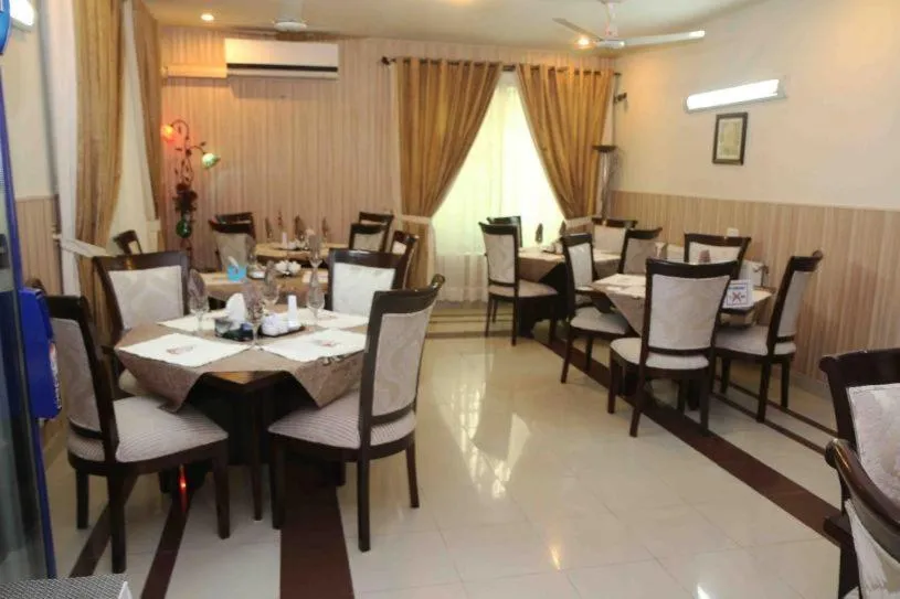 Restaurant/places to eat in Savoy Inn Guest House Islamabad