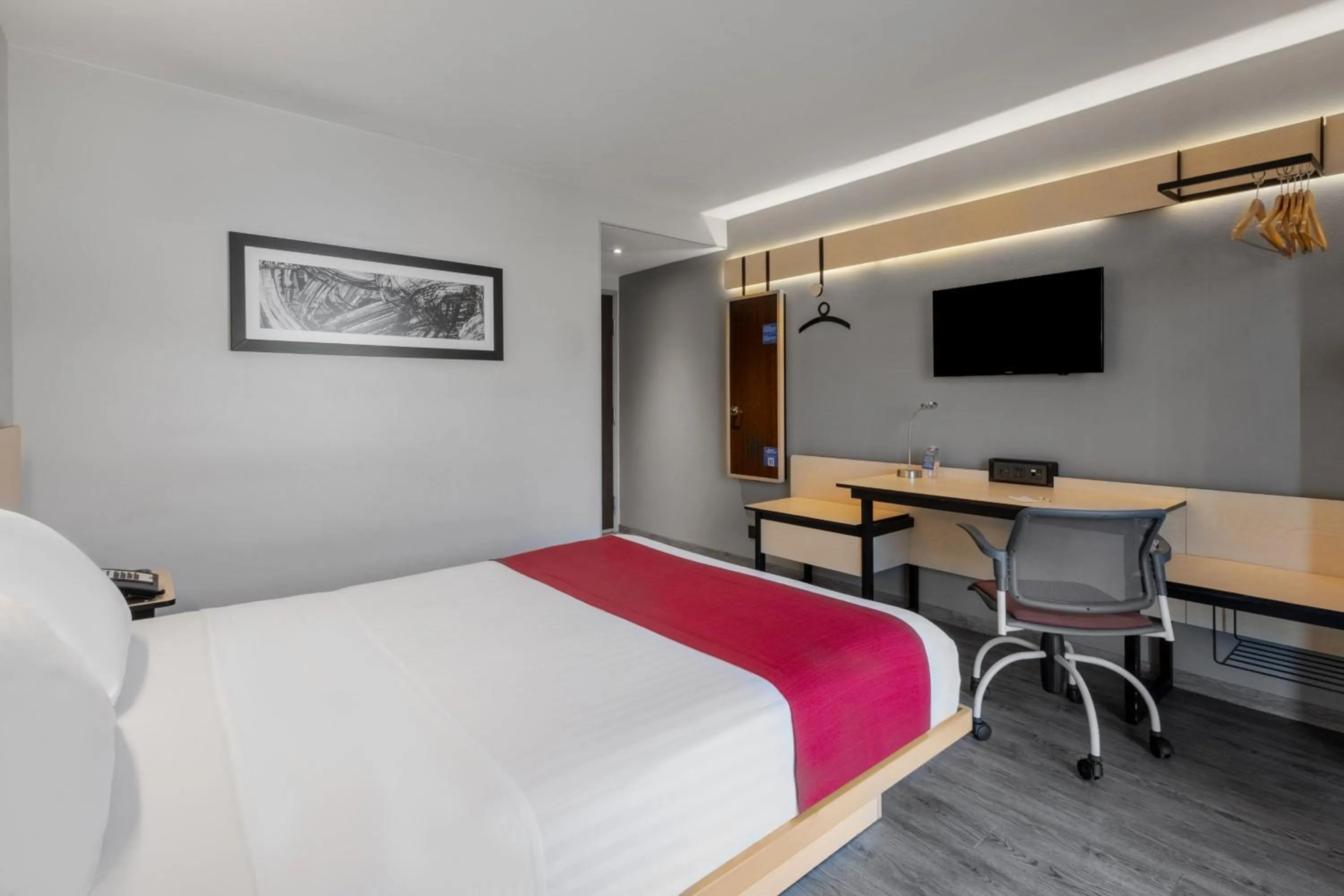 Bedroom, Bed in City Express by Marriott Guadalajara Aeropuerto