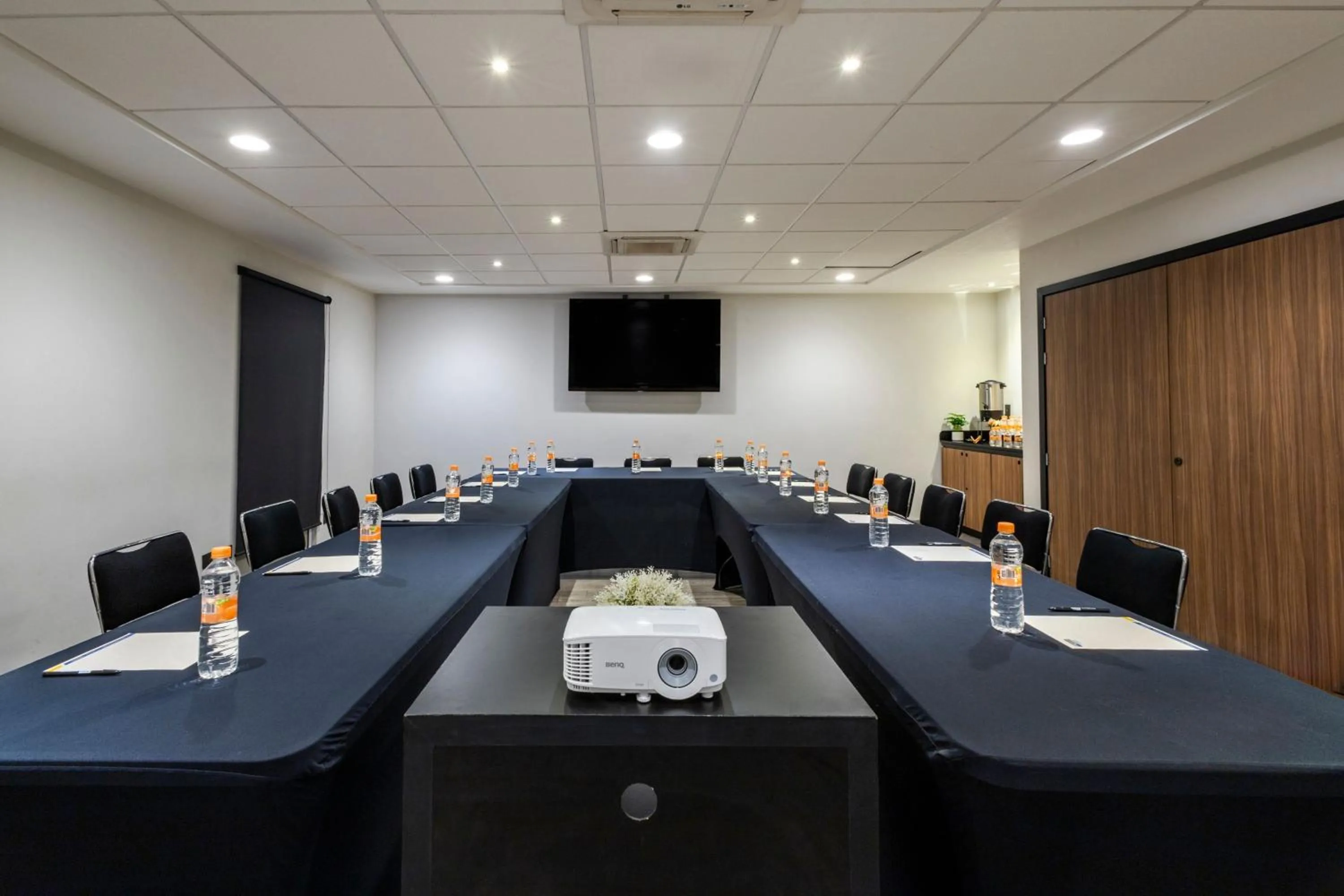 Meeting/conference room in City Express by Marriott Guadalajara Aeropuerto