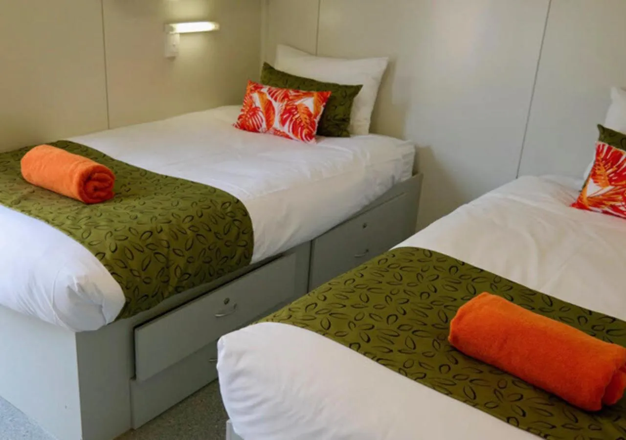 Photo of the whole room, Bed in BIG4 Tassie Getaway Parks St Helens