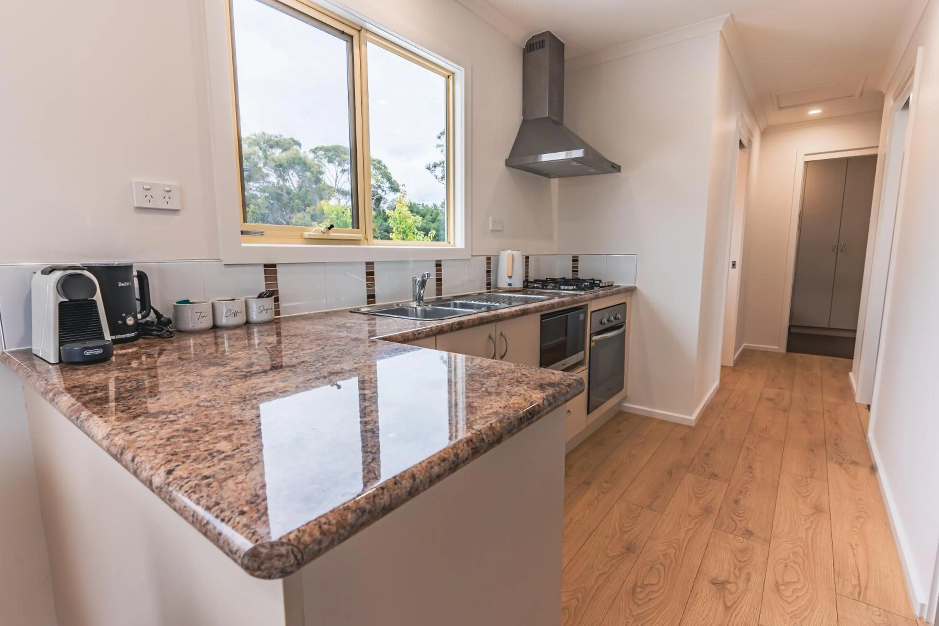 Kitchen or kitchenette in BIG4 Tassie Getaway Parks St Helens