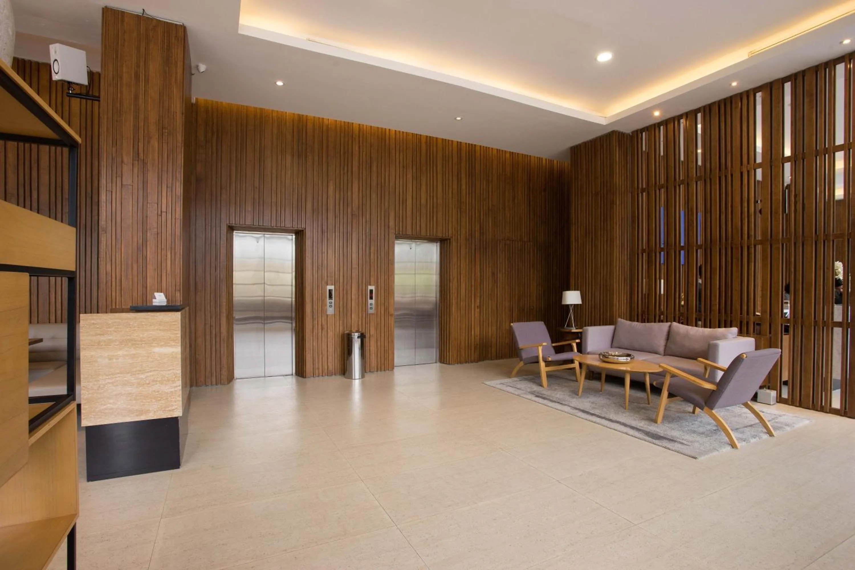 Lobby or reception in Allstay Hotel Semarang Simpang Lima