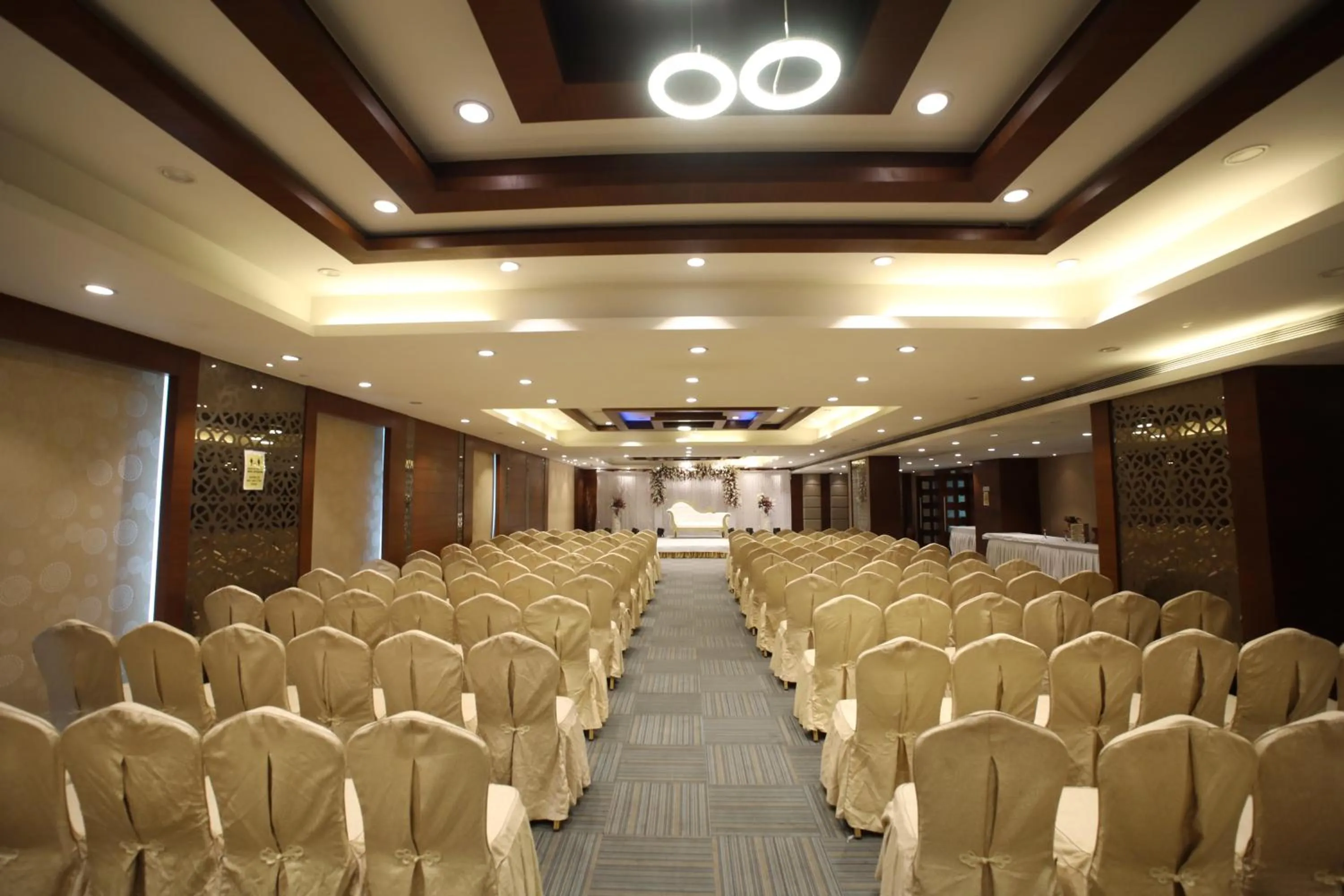 Banquet/Function facilities in The Byke Suraj Plaza Pure Veg, Thane
