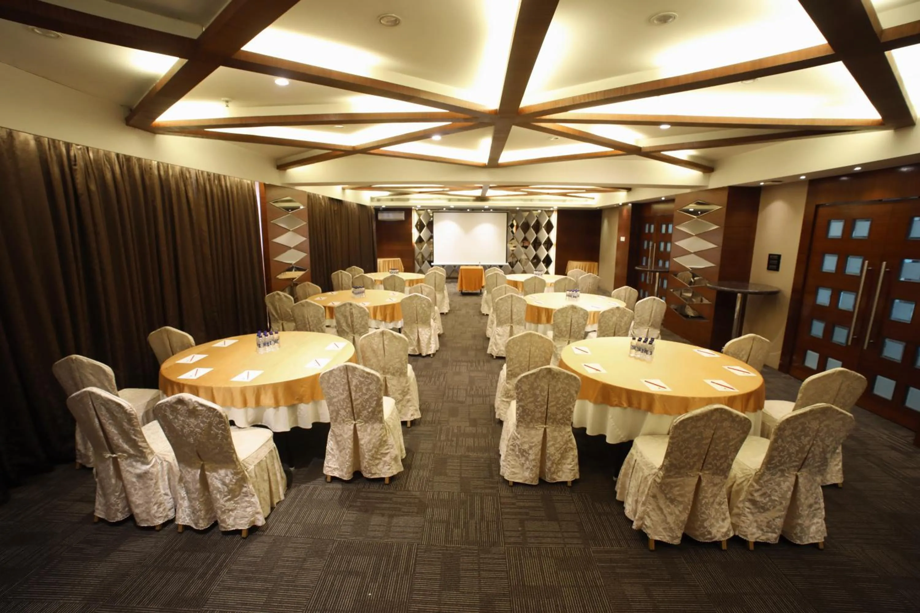 Banquet/Function facilities in The Byke Suraj Plaza Pure Veg, Thane