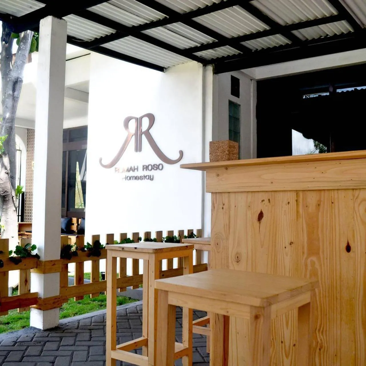 Lounge or bar in Rumah Roso Homestay