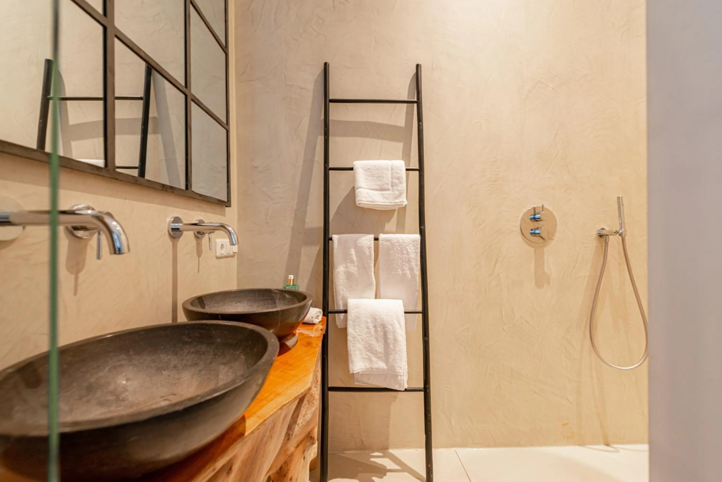 Bathroom in Bossche Suites Stationsweg