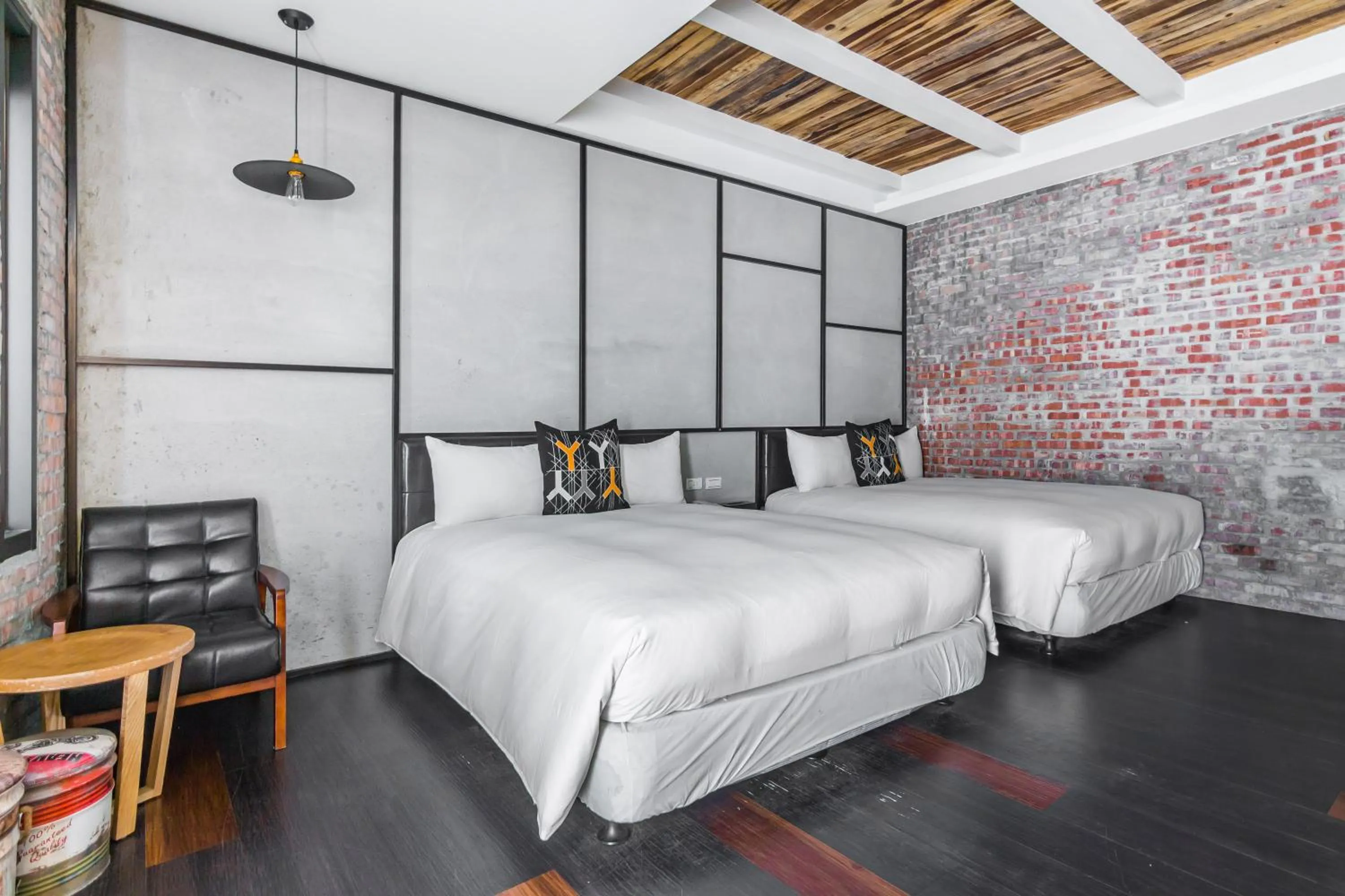 Decorative detail, Bed in Treasury Hotel 301