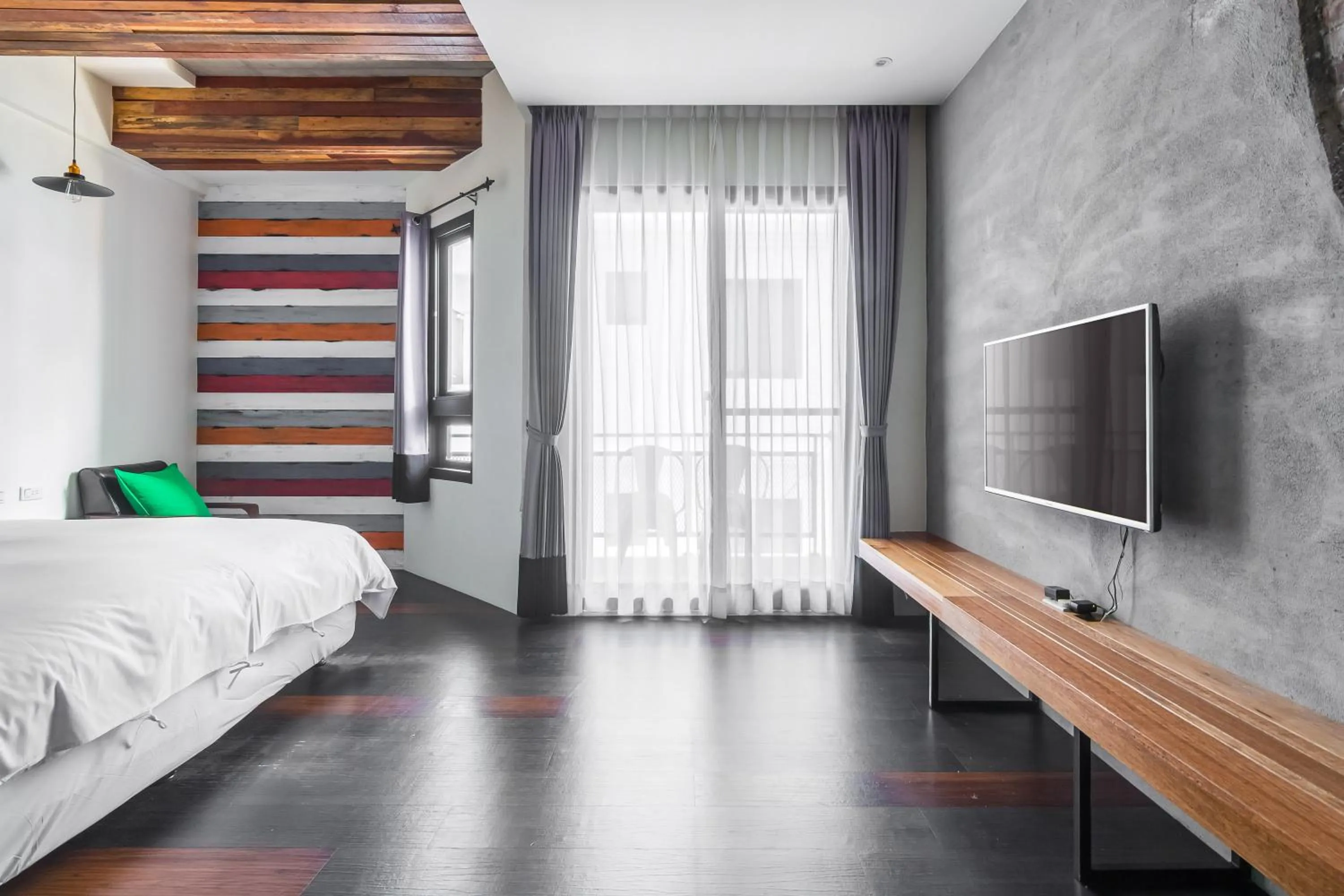 Decorative detail, Bed in Treasury Hotel 301