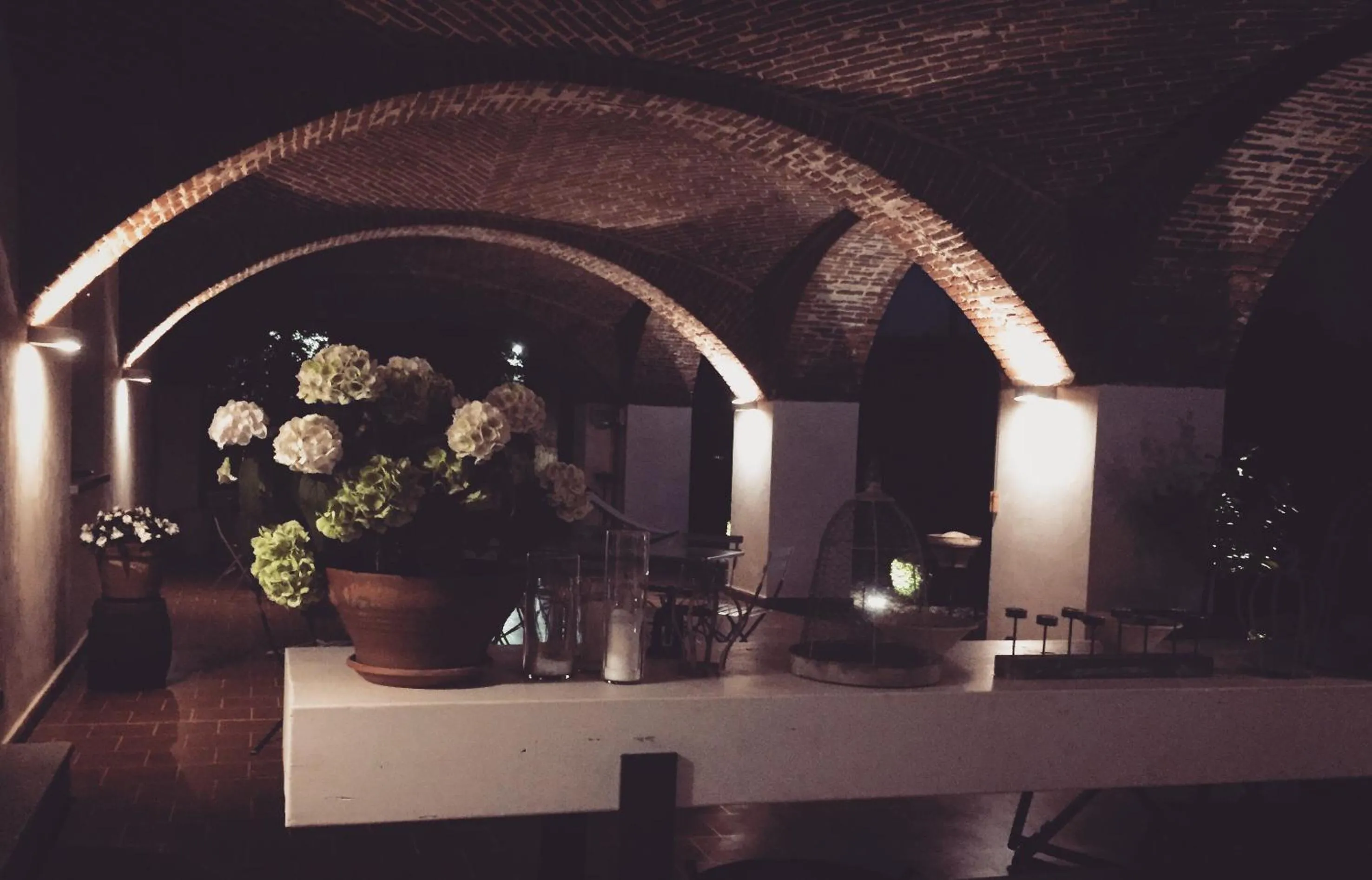 Evening entertainment in La Scuderia Charming Rooms b&b