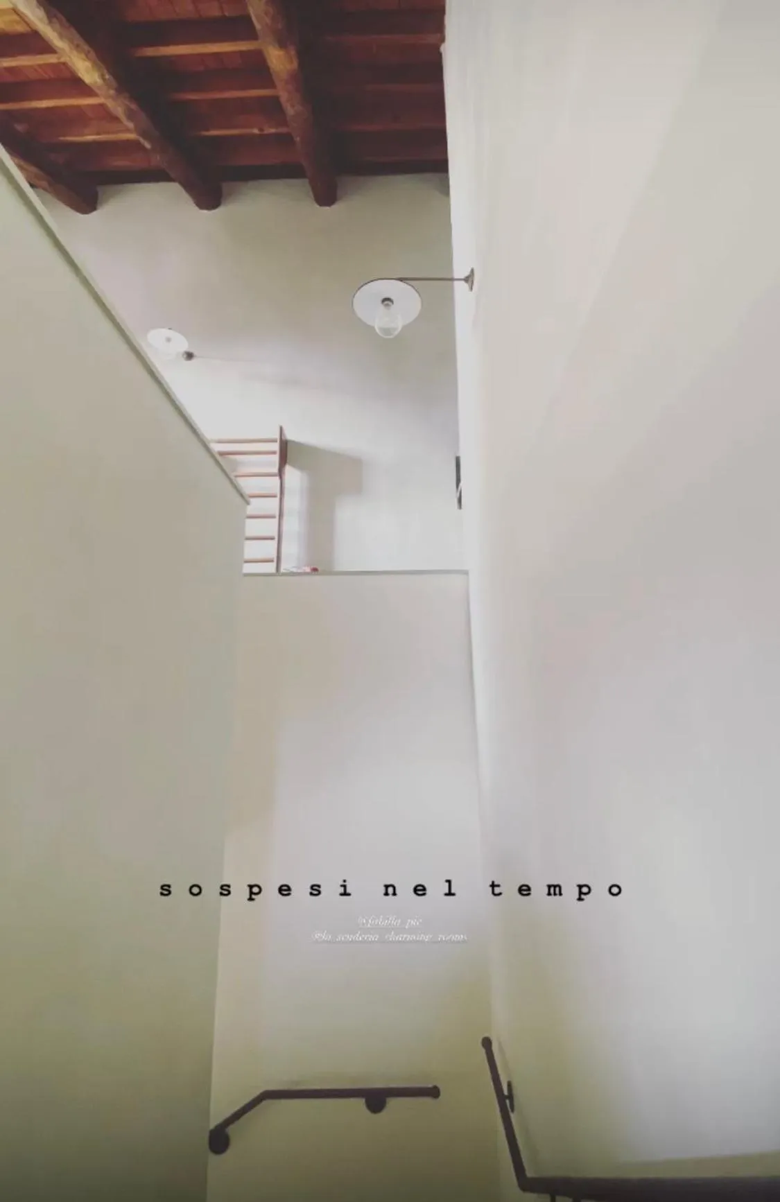 furniture in La Scuderia Charming Rooms b&b