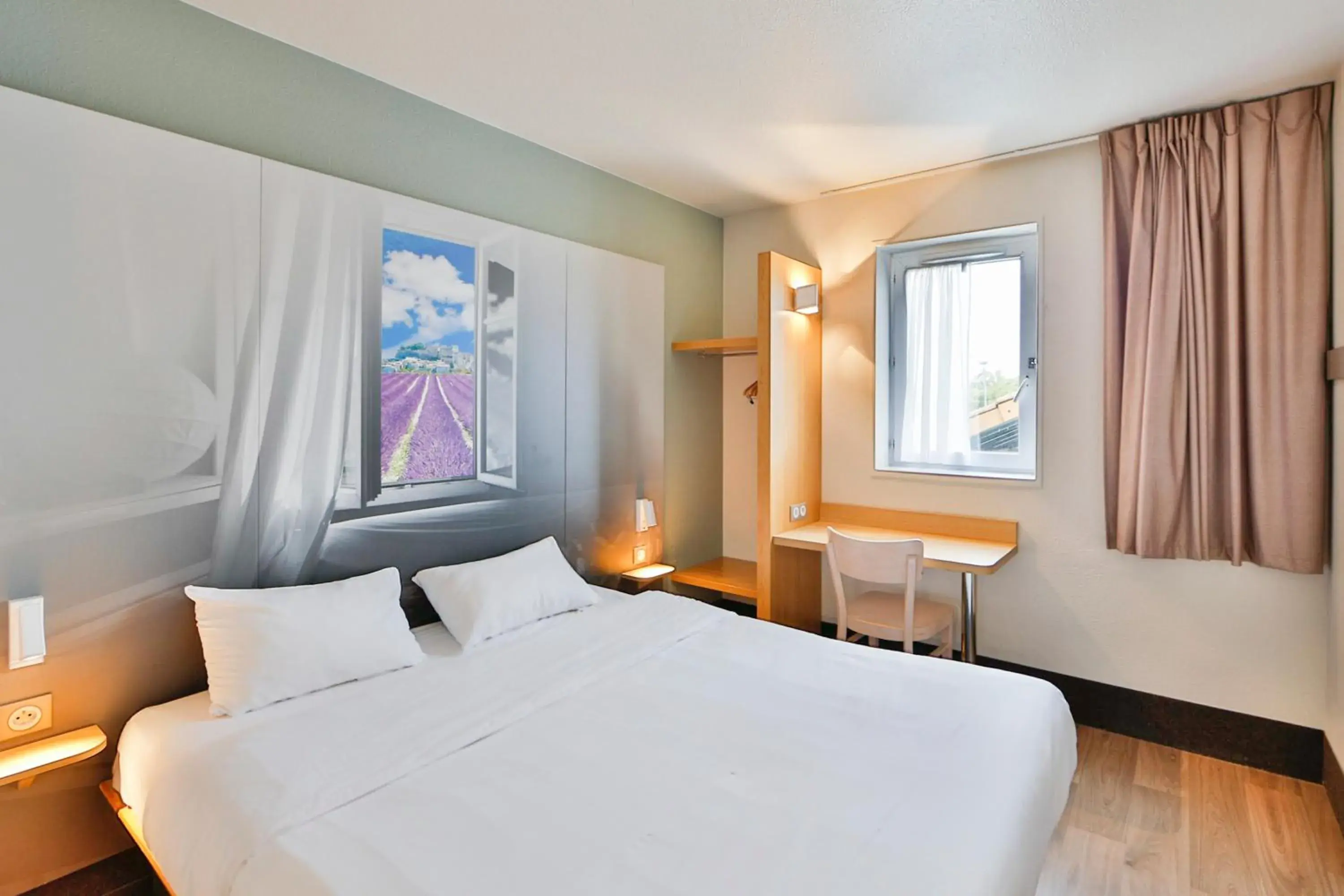 Double Room - Disability Access in B&B HOTEL Valence Sud Double Room - Disability Access in B&B HOTEL Valence Sud