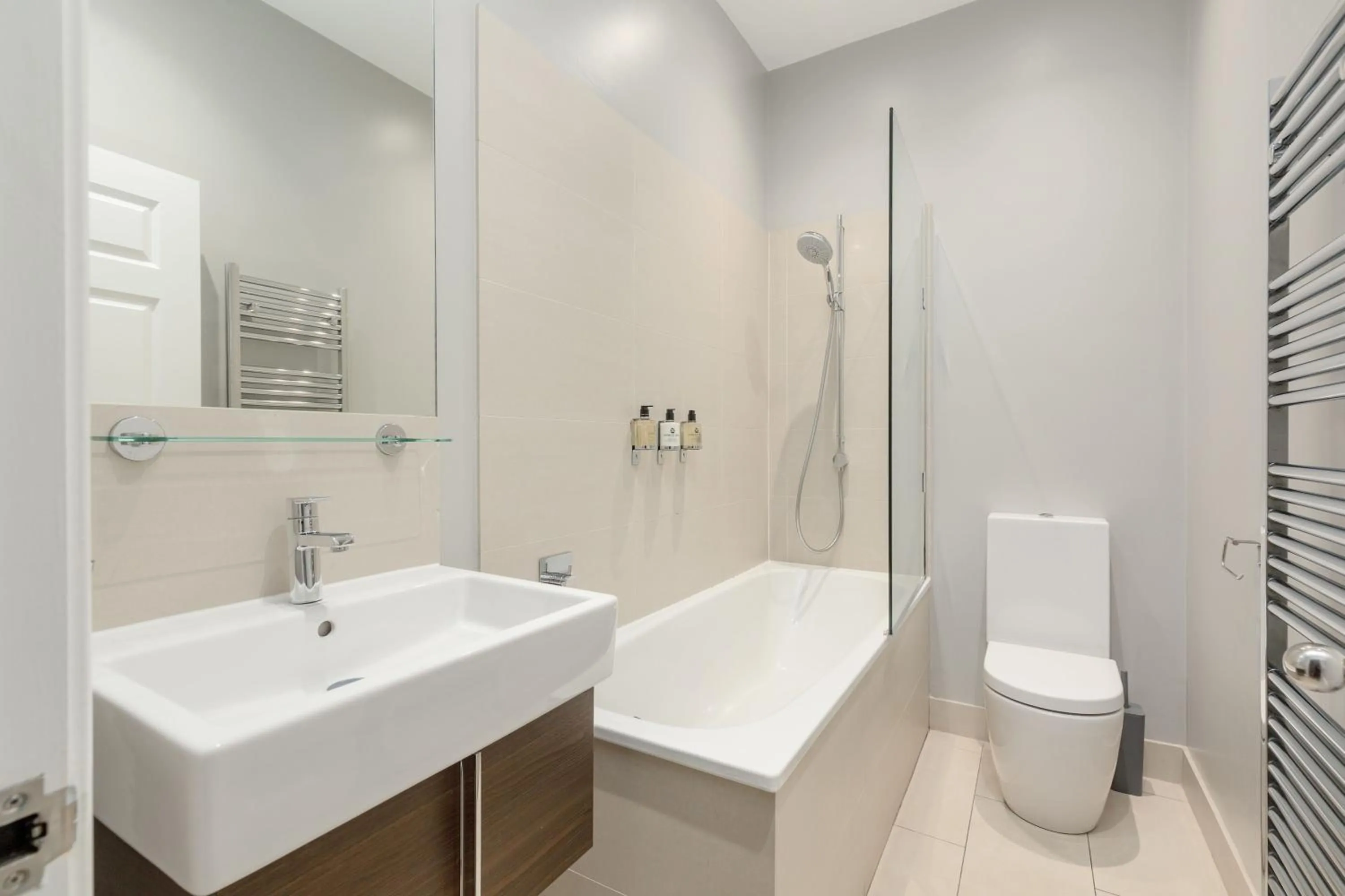 Destiny Scotland - Princes Street Residence