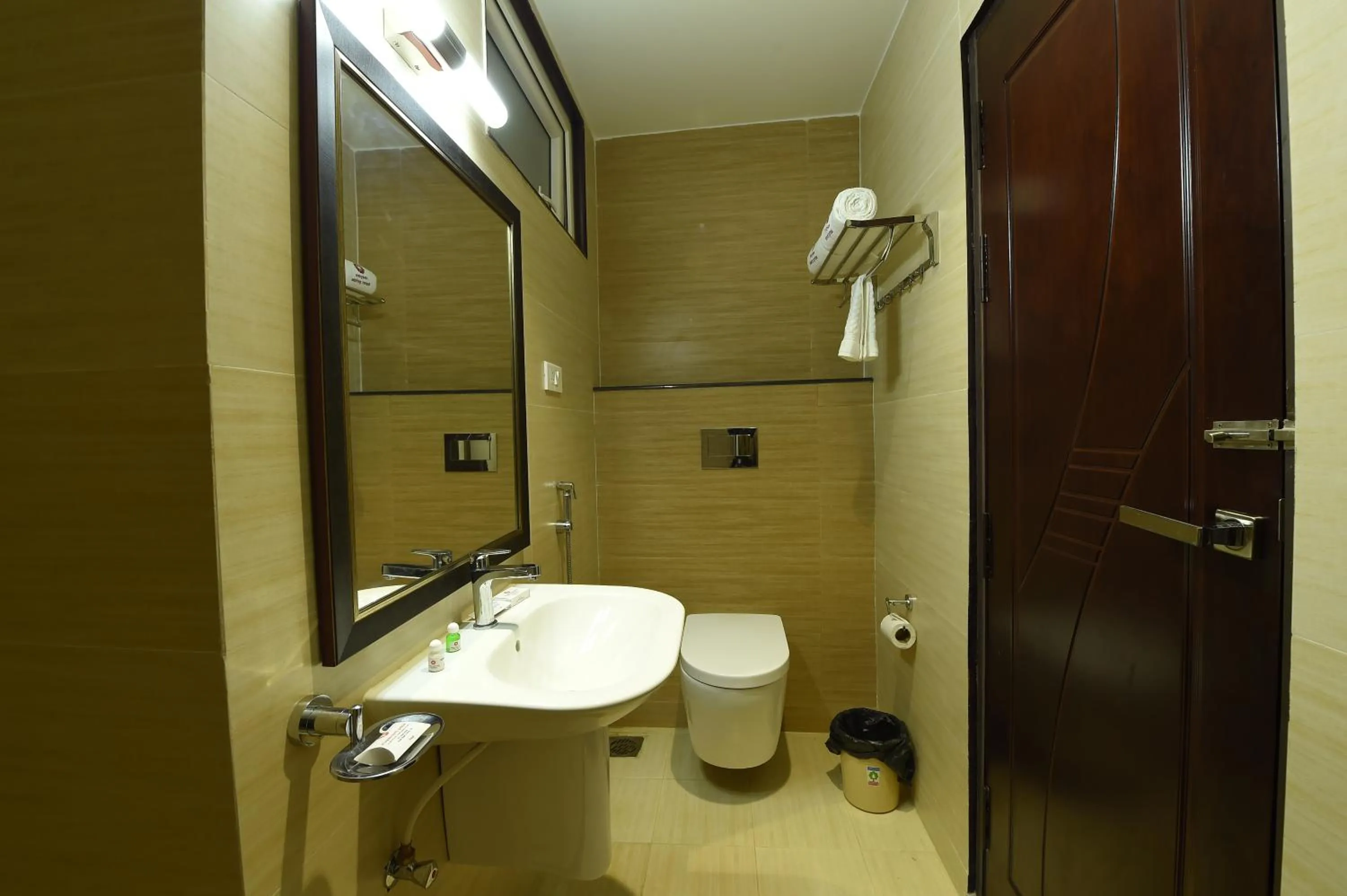 Shower in Mayas Kem Pride A Group of hotel Mayas