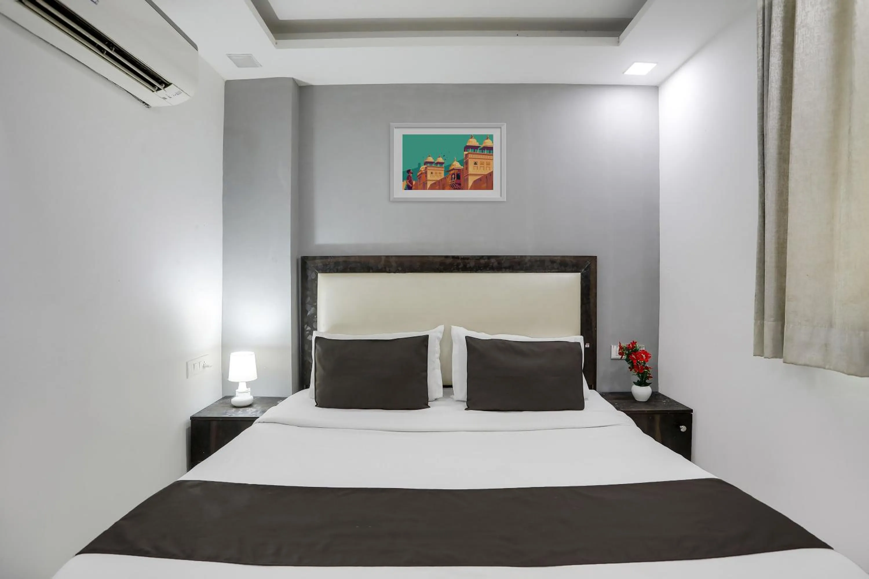 Bed in Super Hotel O Mannat Near Lotus Temple