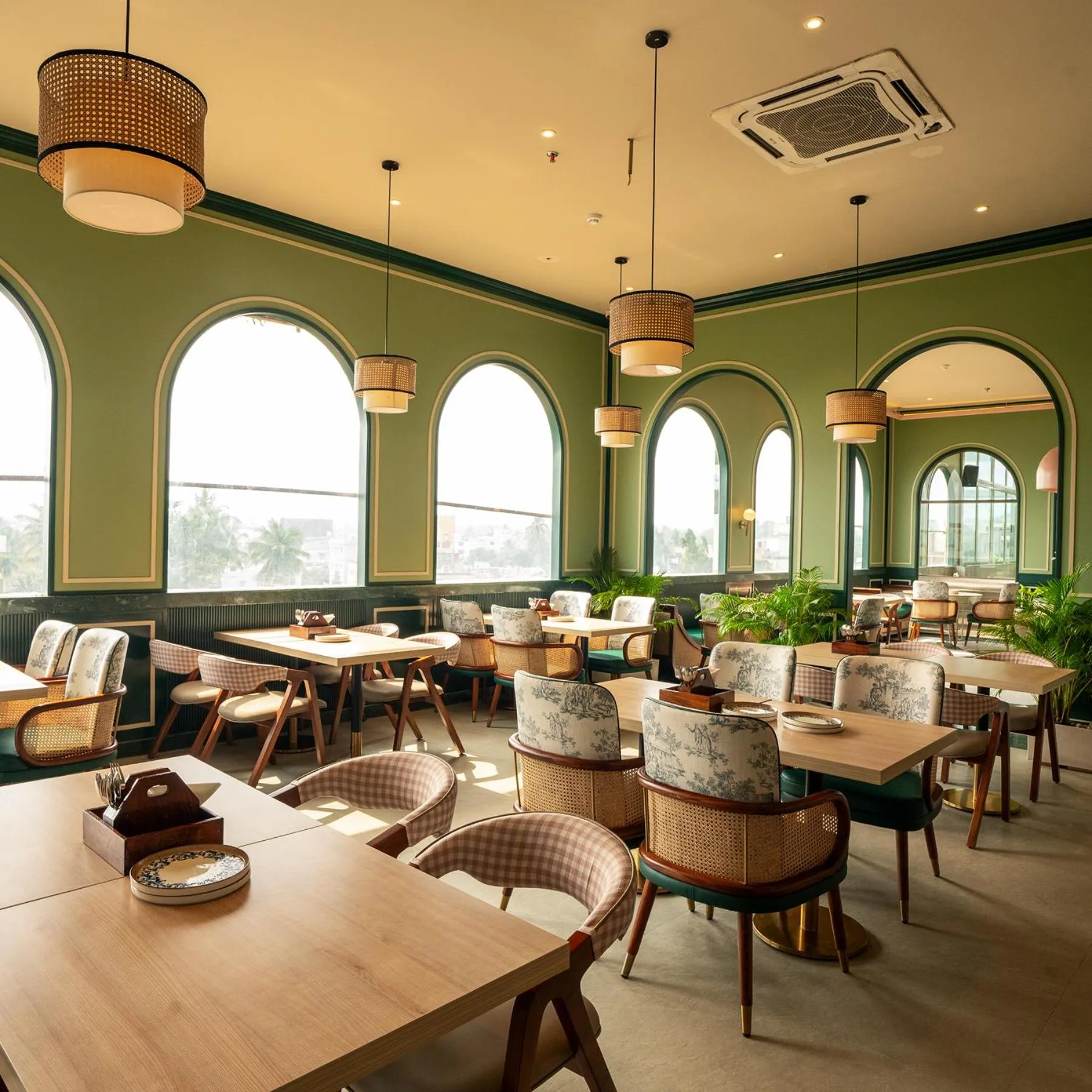 Restaurant/places to eat in Mango Hotels Prangan