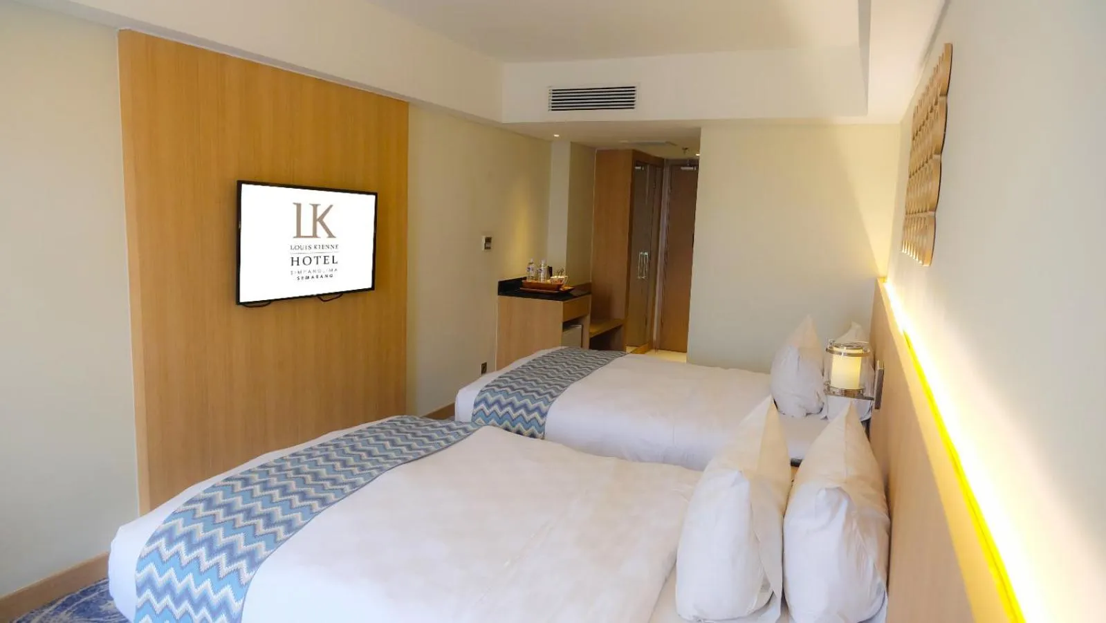 Bed in Louis Kienne Hotel Simpang Lima