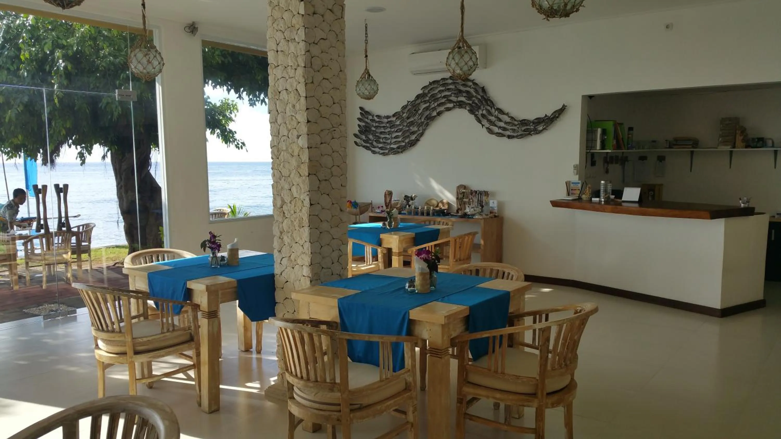 Restaurant/places to eat in Nalini Resort