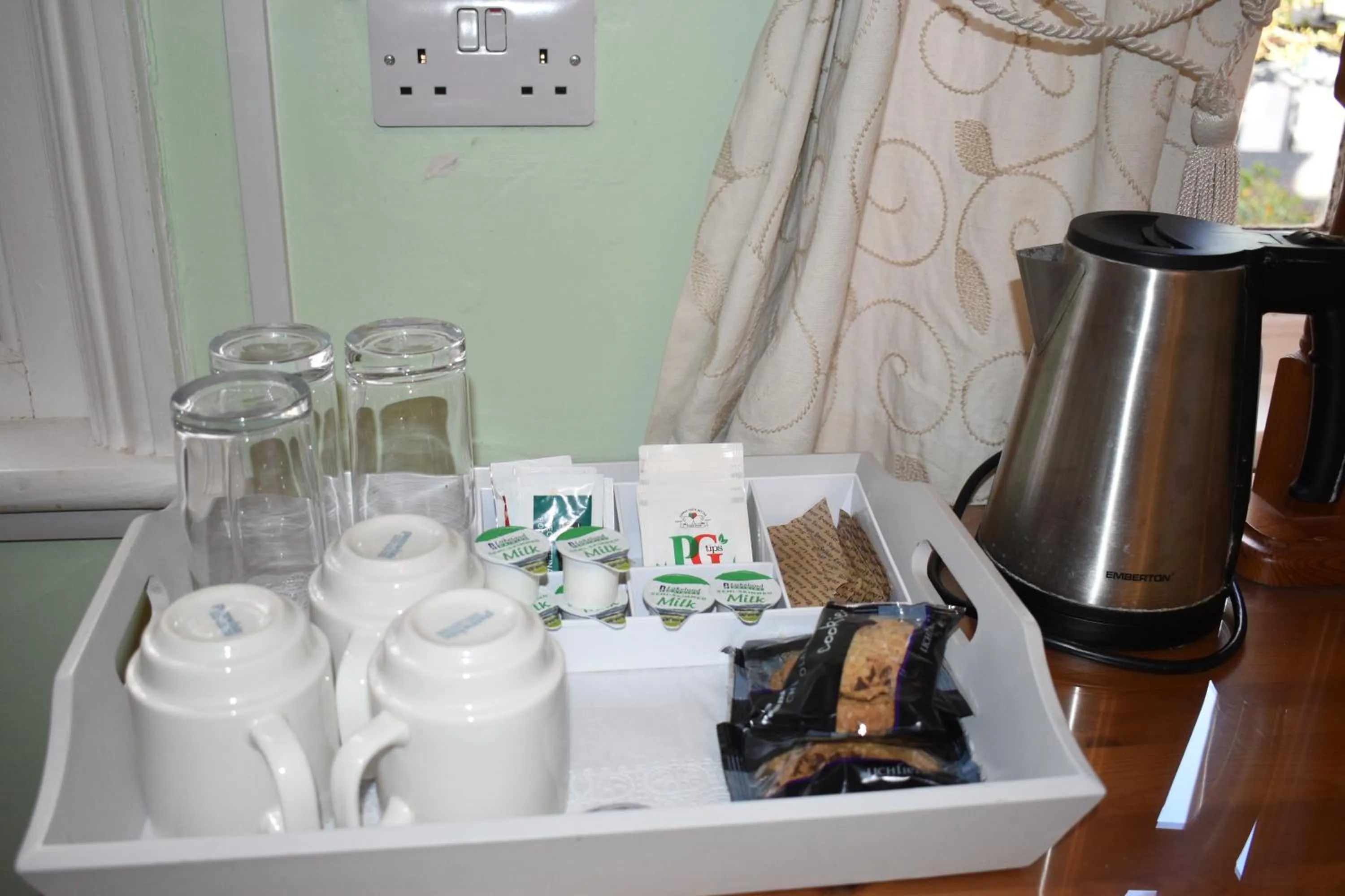 Coffee/tea facilities in Pickwicks Guest House
