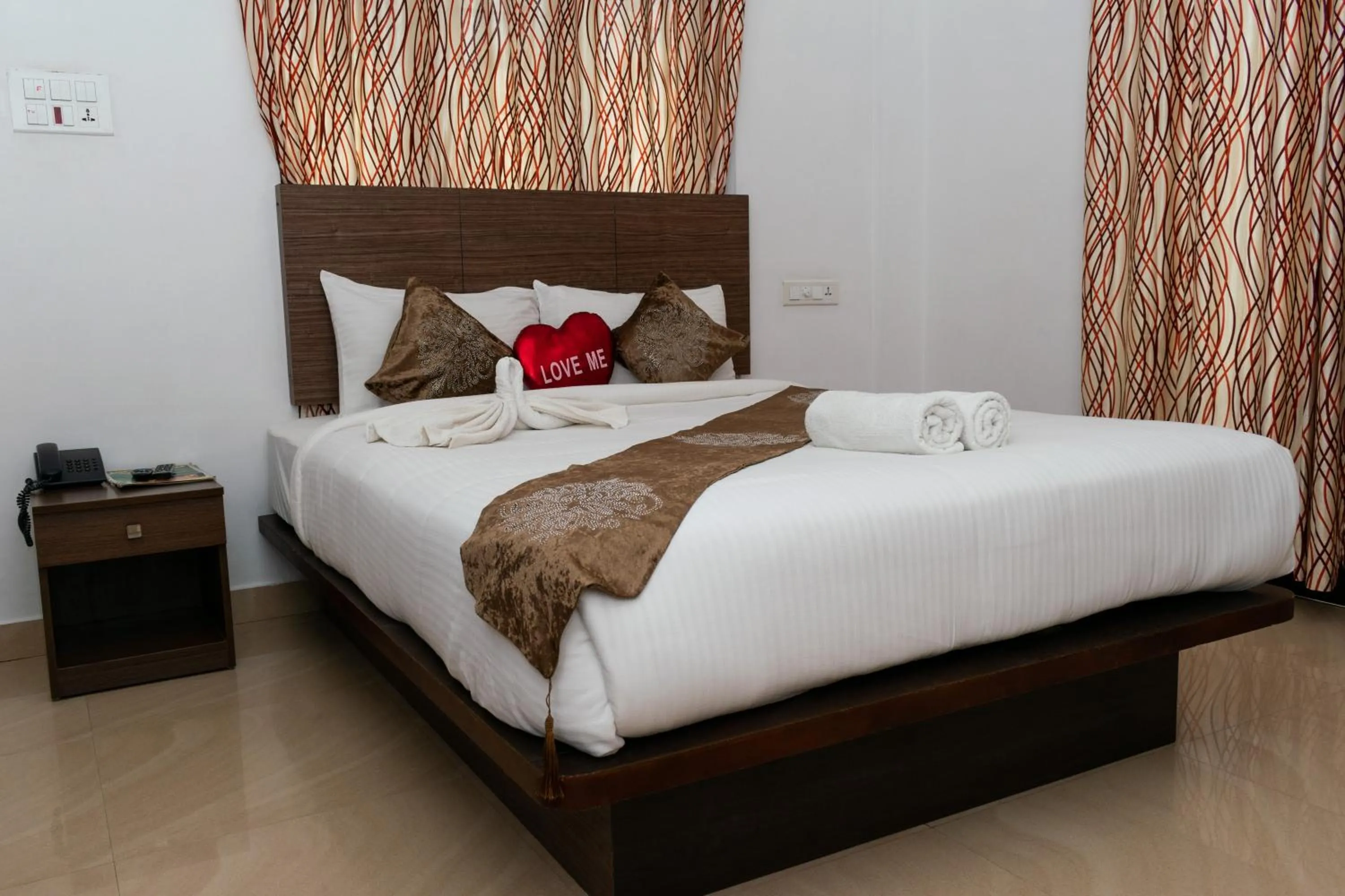 Bed in Pine Tree Munnar