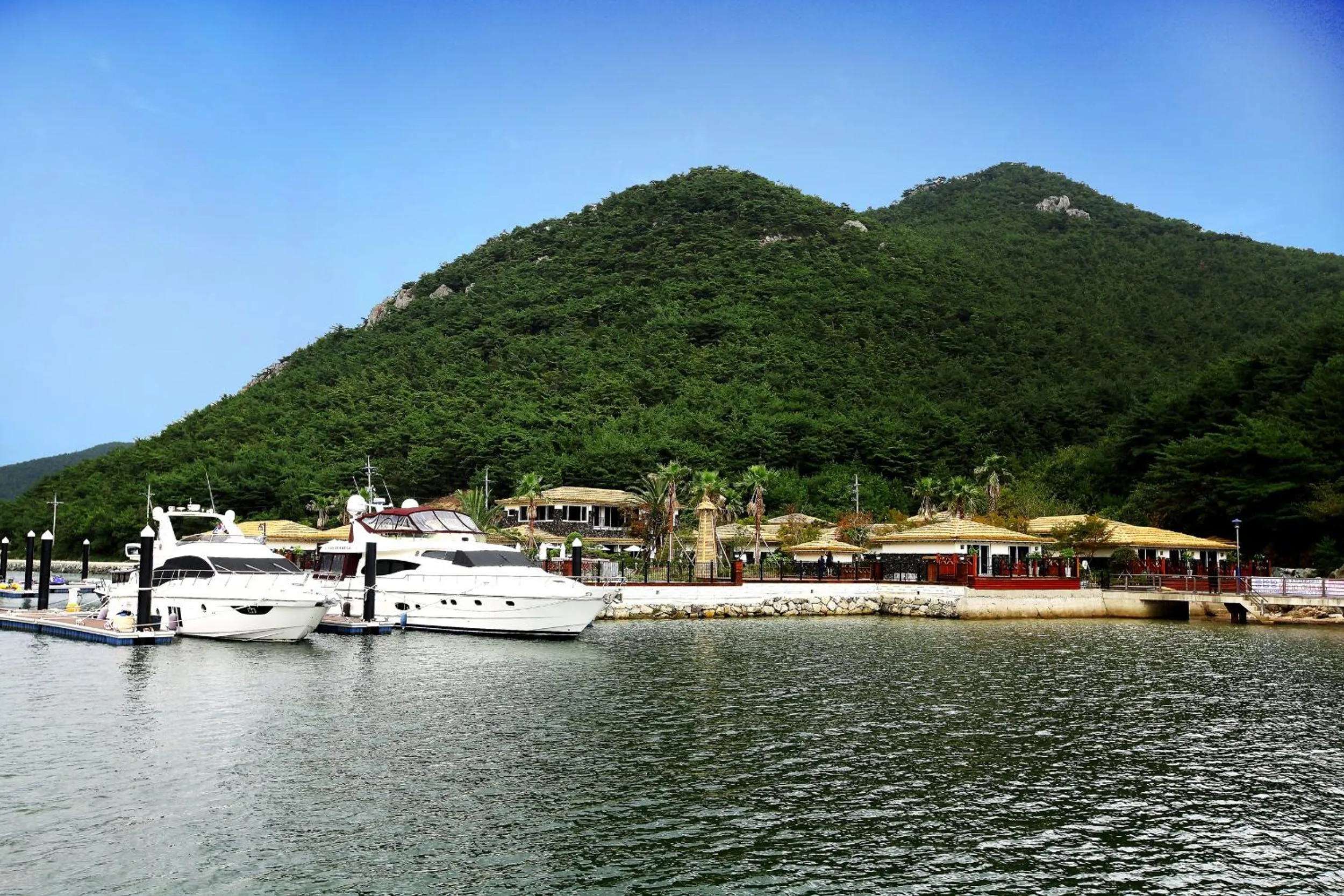 Beach in Tongyeong Hansan Marina Resort