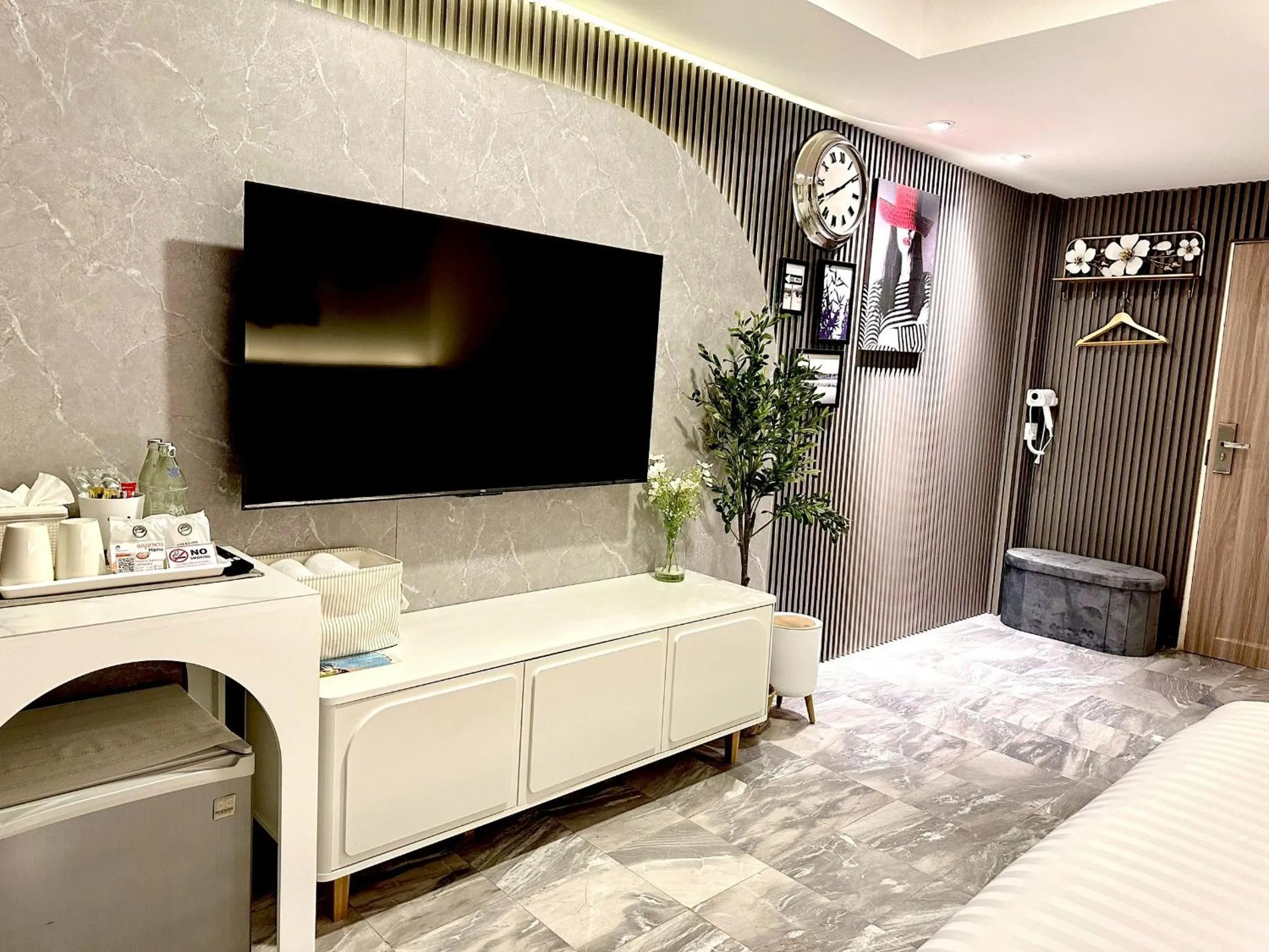 Bed in Dragon River Avenue