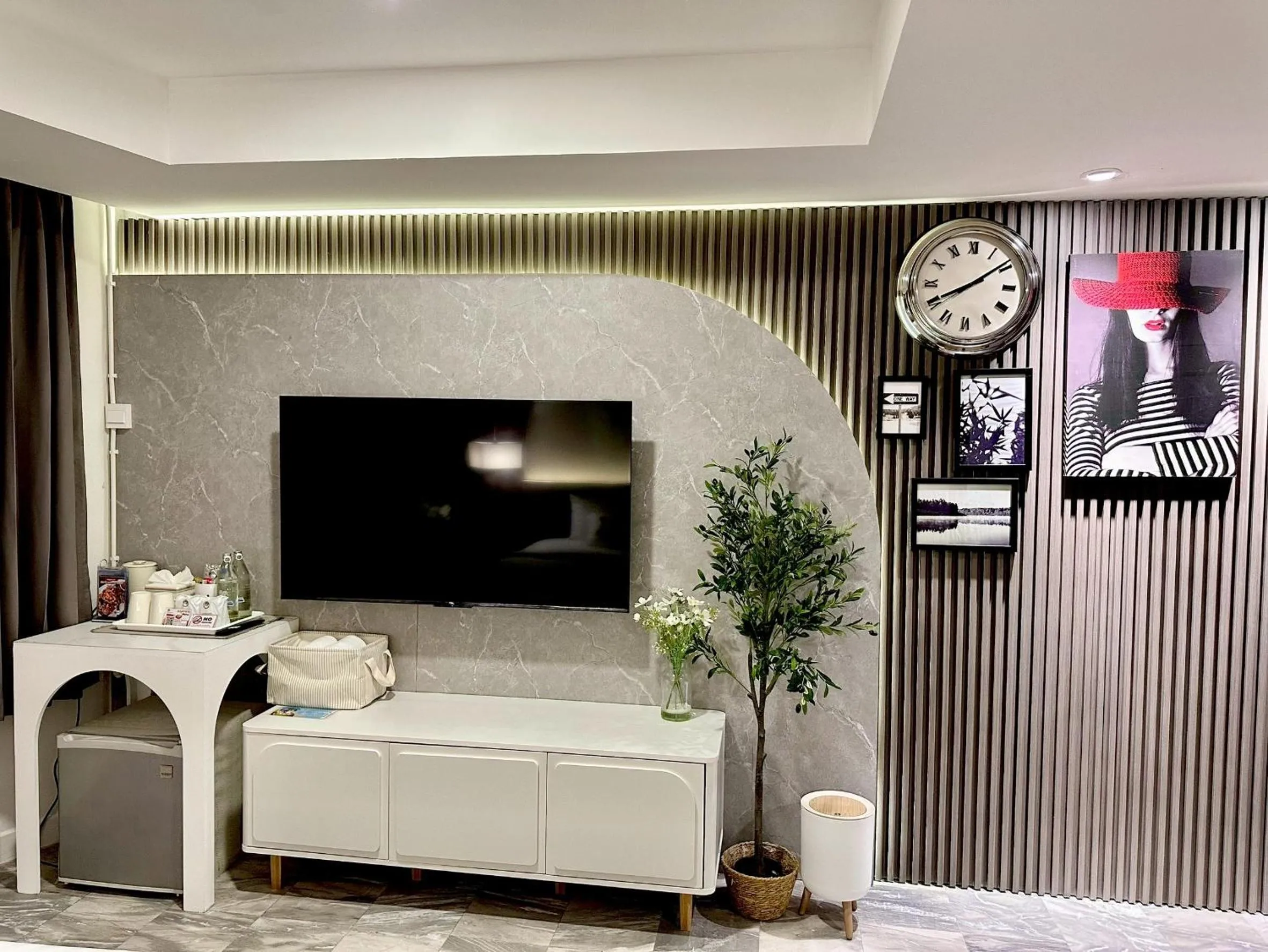 Bed in Dragon River Avenue