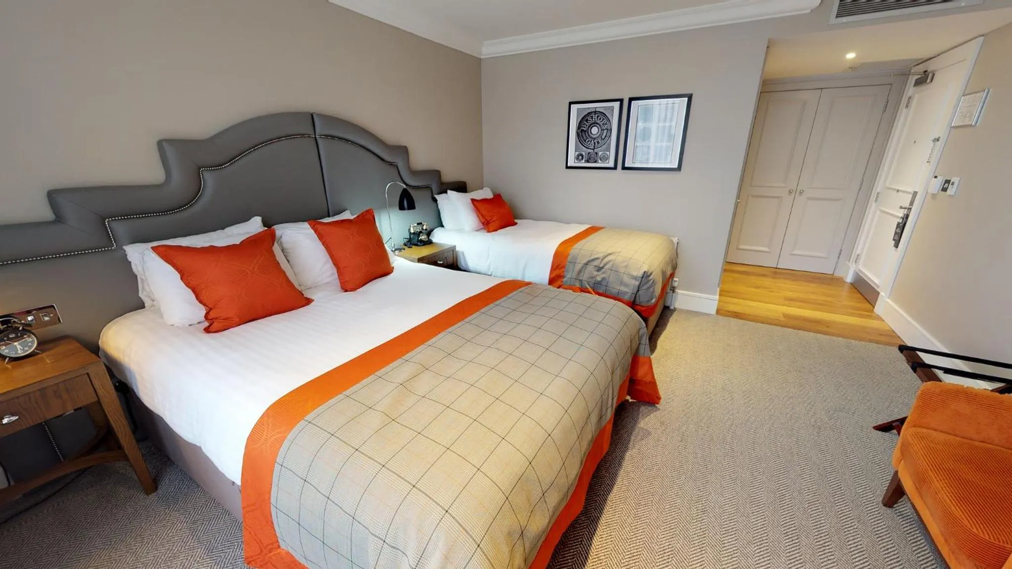 Bedroom, Bed in Bishop's Gate Hotel