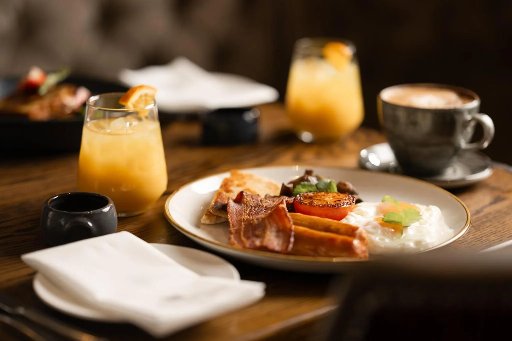 Breakfast in Bishop's Gate Hotel