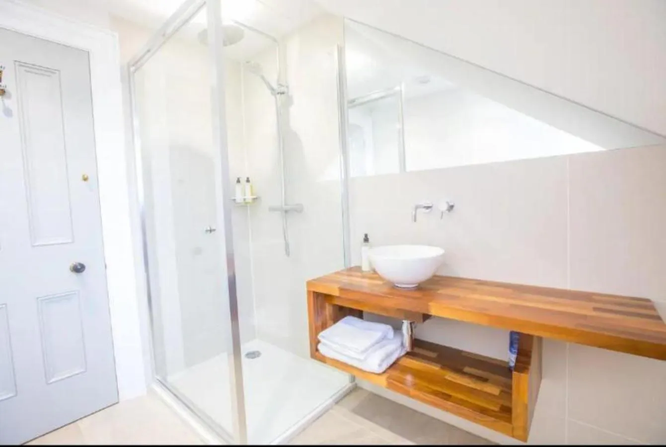 Bathroom in Bishop's Gate Hotel