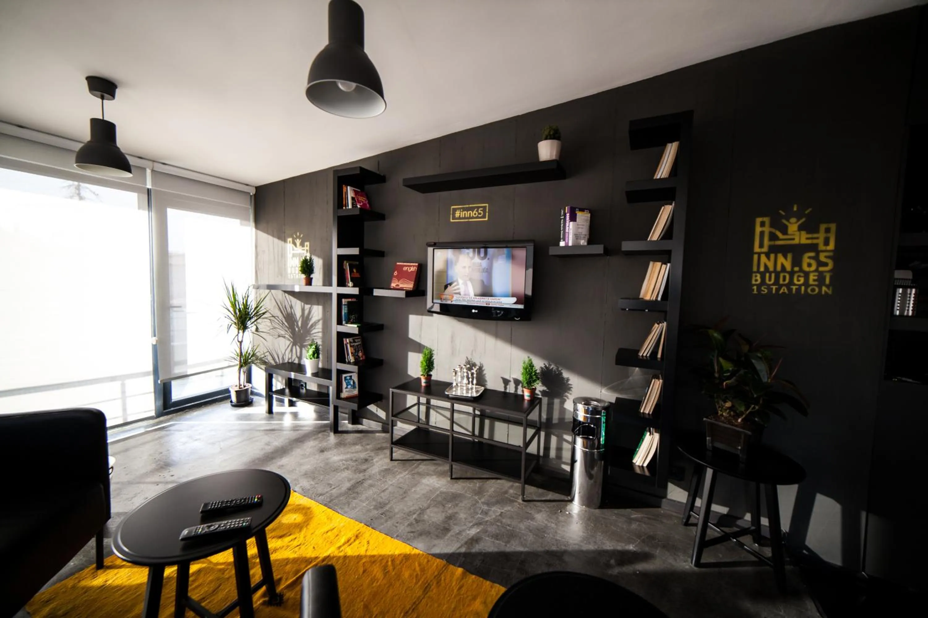 Restaurant/places to eat, Seating Area in Inn 65 Budget