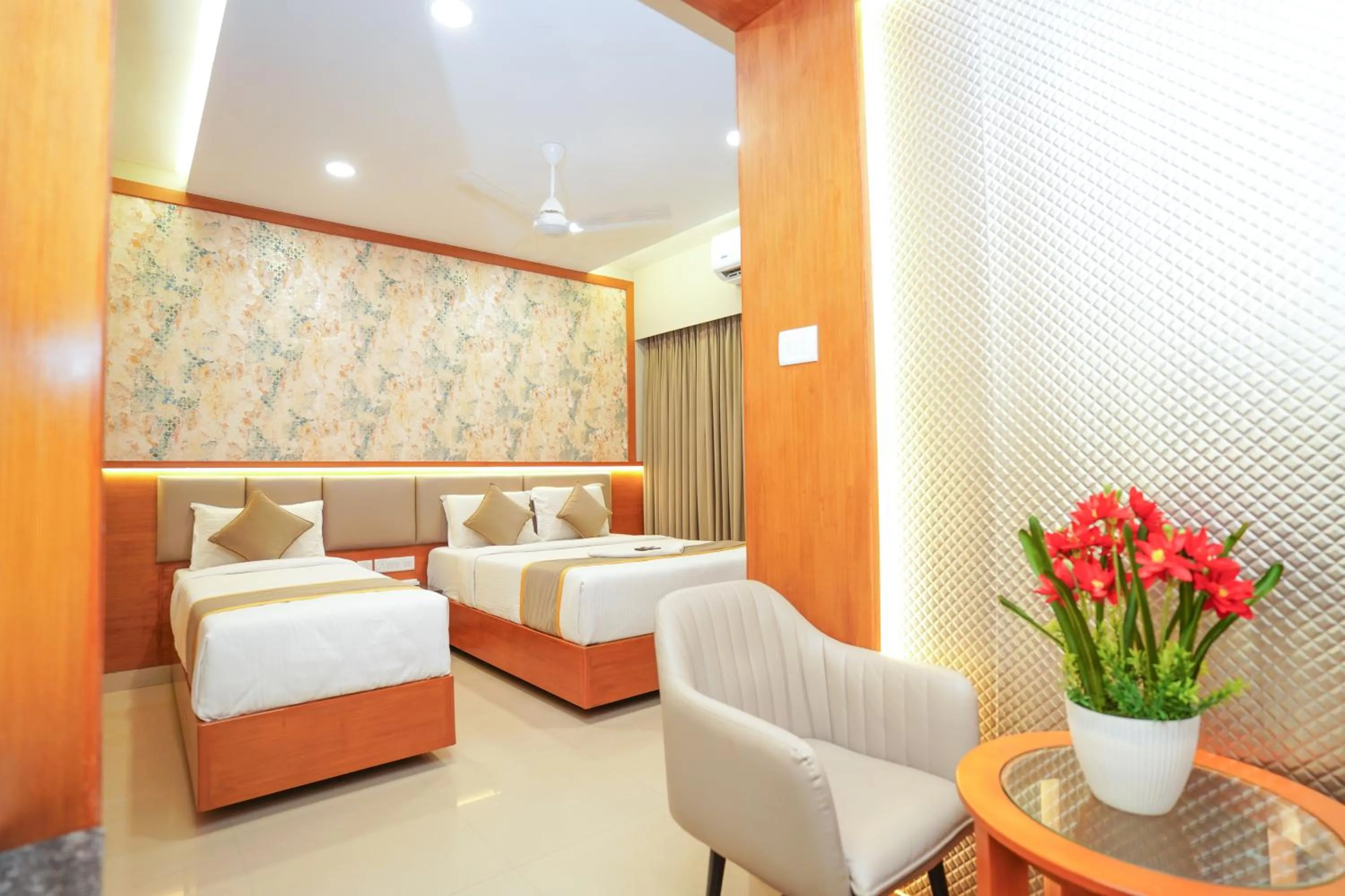 Bed in Zaith Residency Near US Consulate & Apollo hospitals