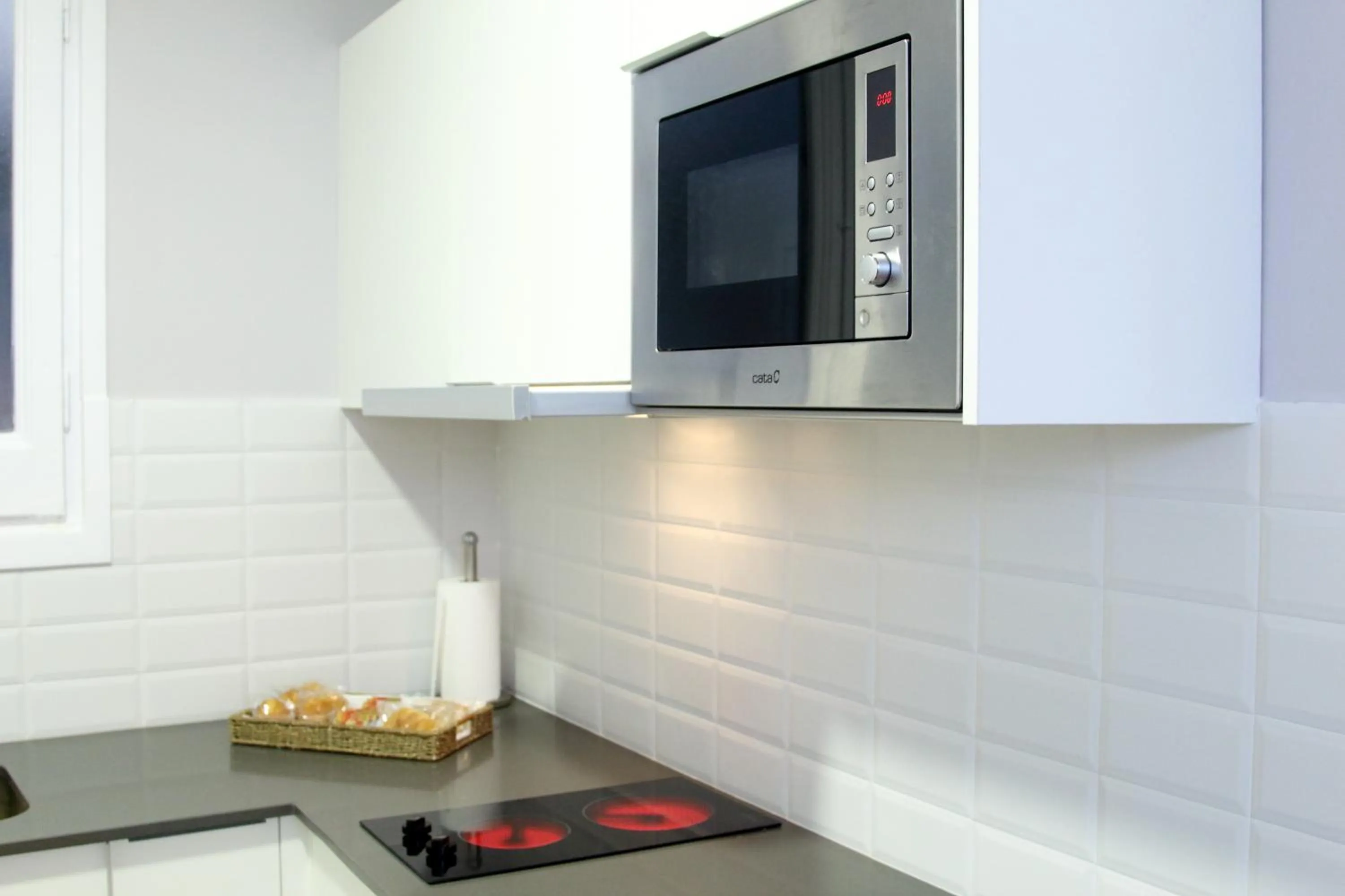 Communal kitchen in Bressol B&B