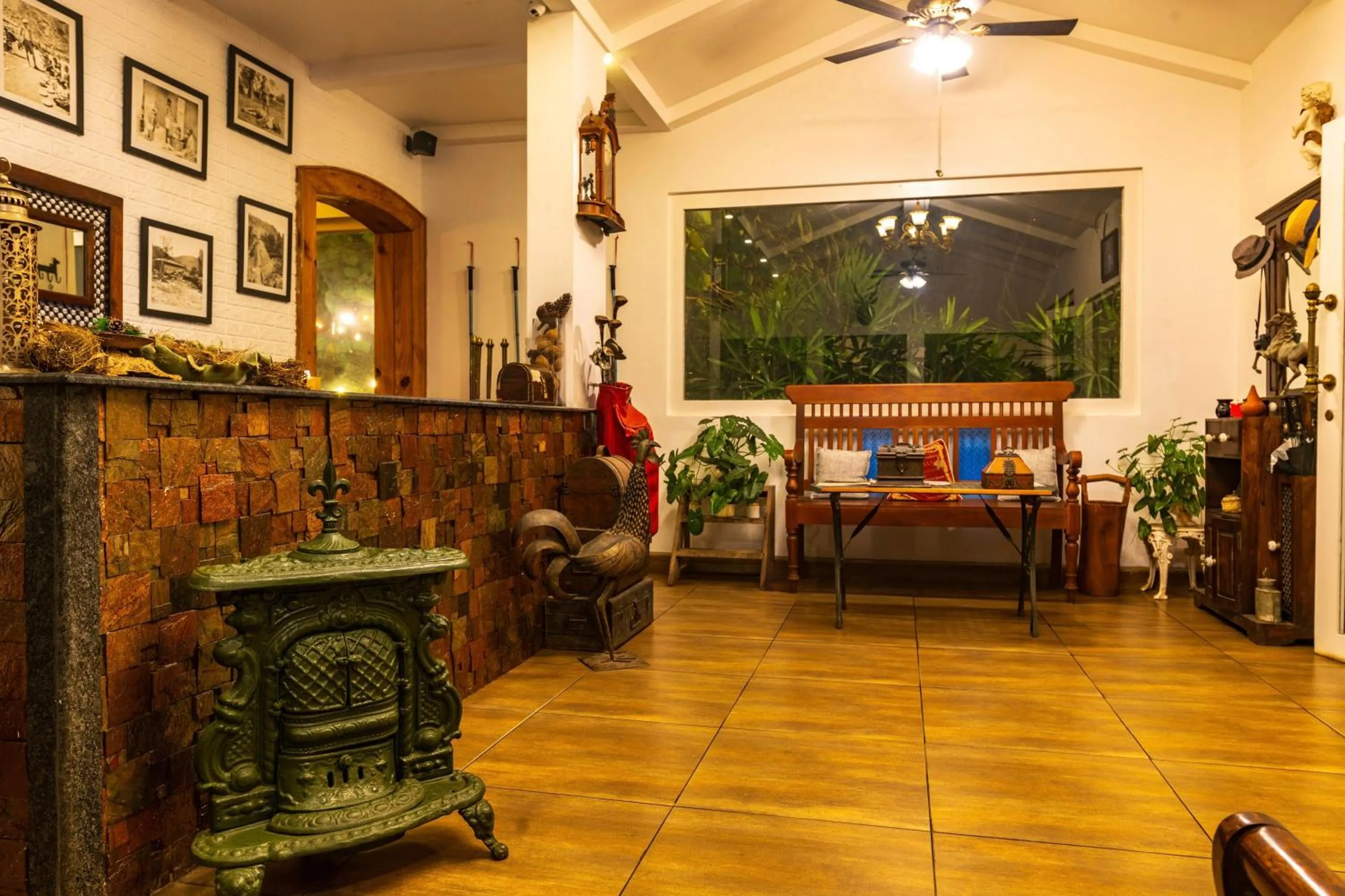 Lobby or reception in Tea Harvester