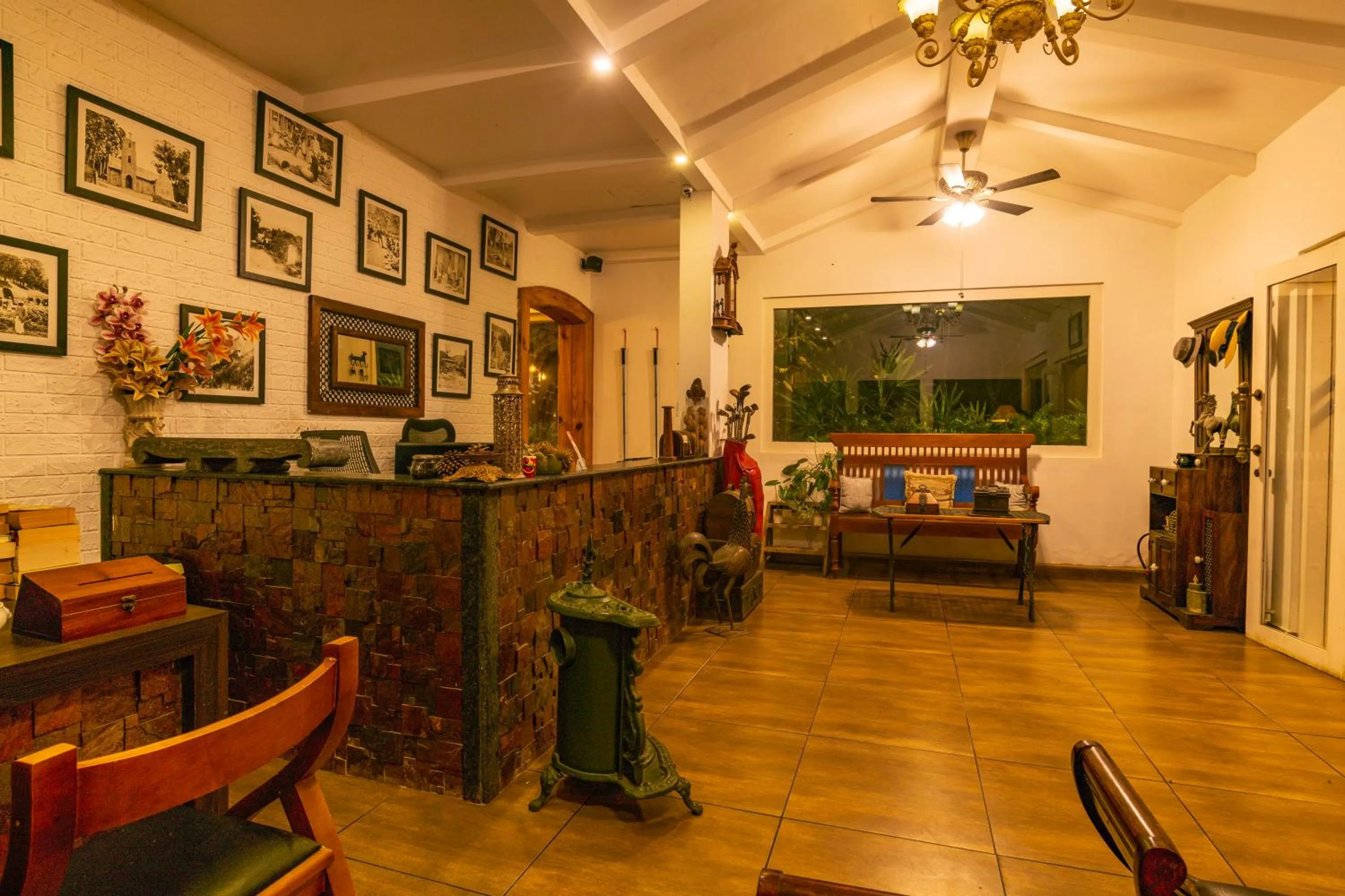 Living room in Tea Harvester