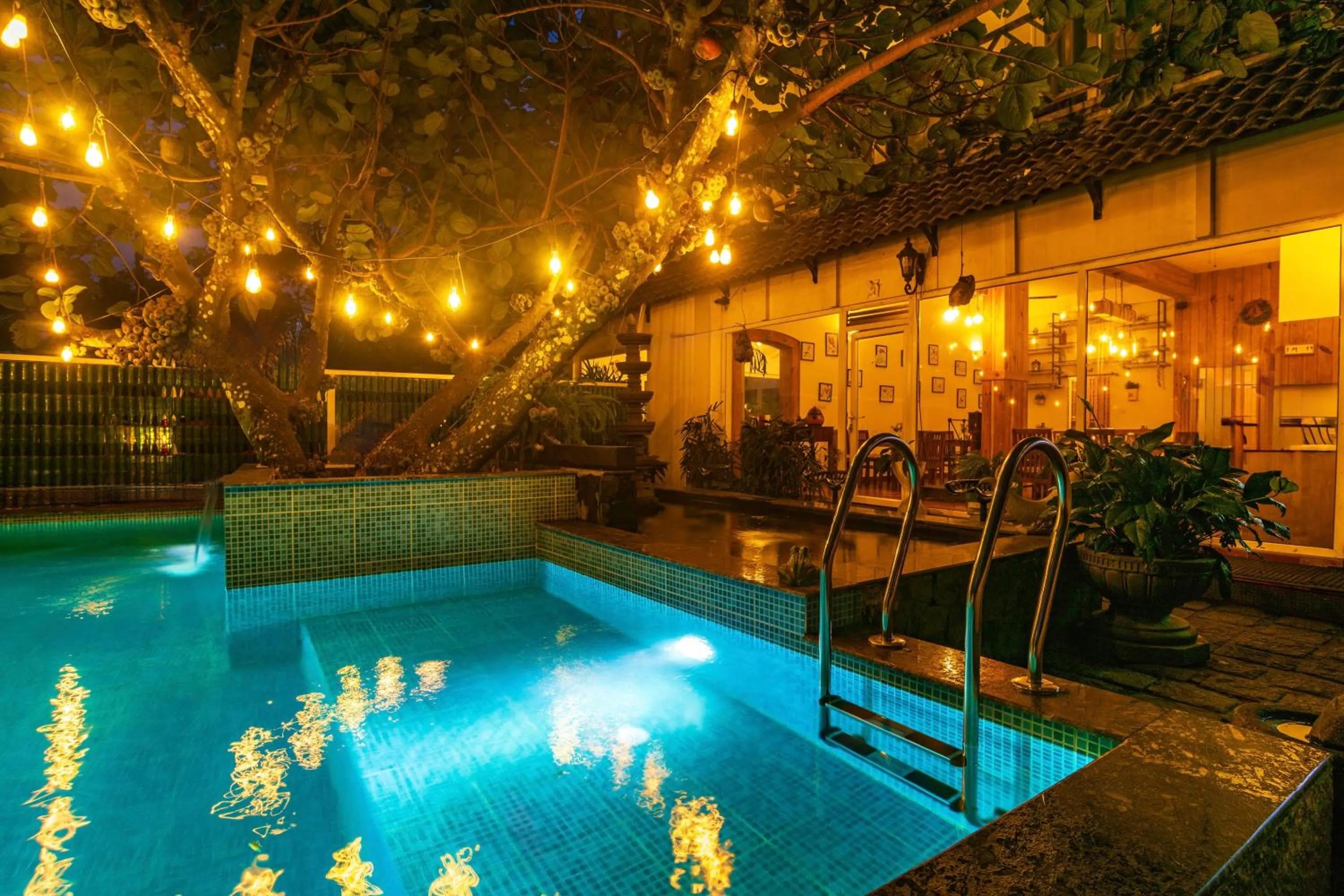 Pool view in Tea Harvester