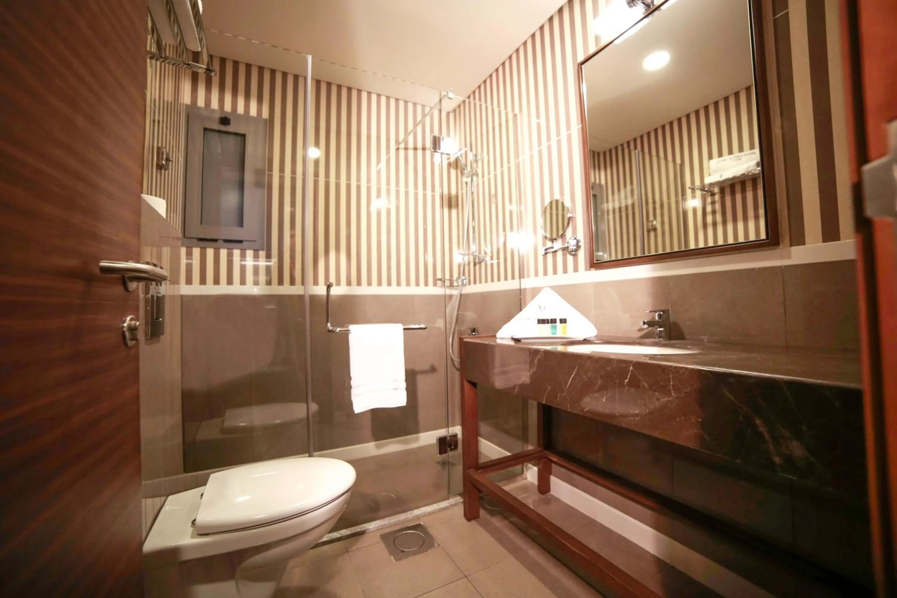 People in Urban Central Suites - Beirut