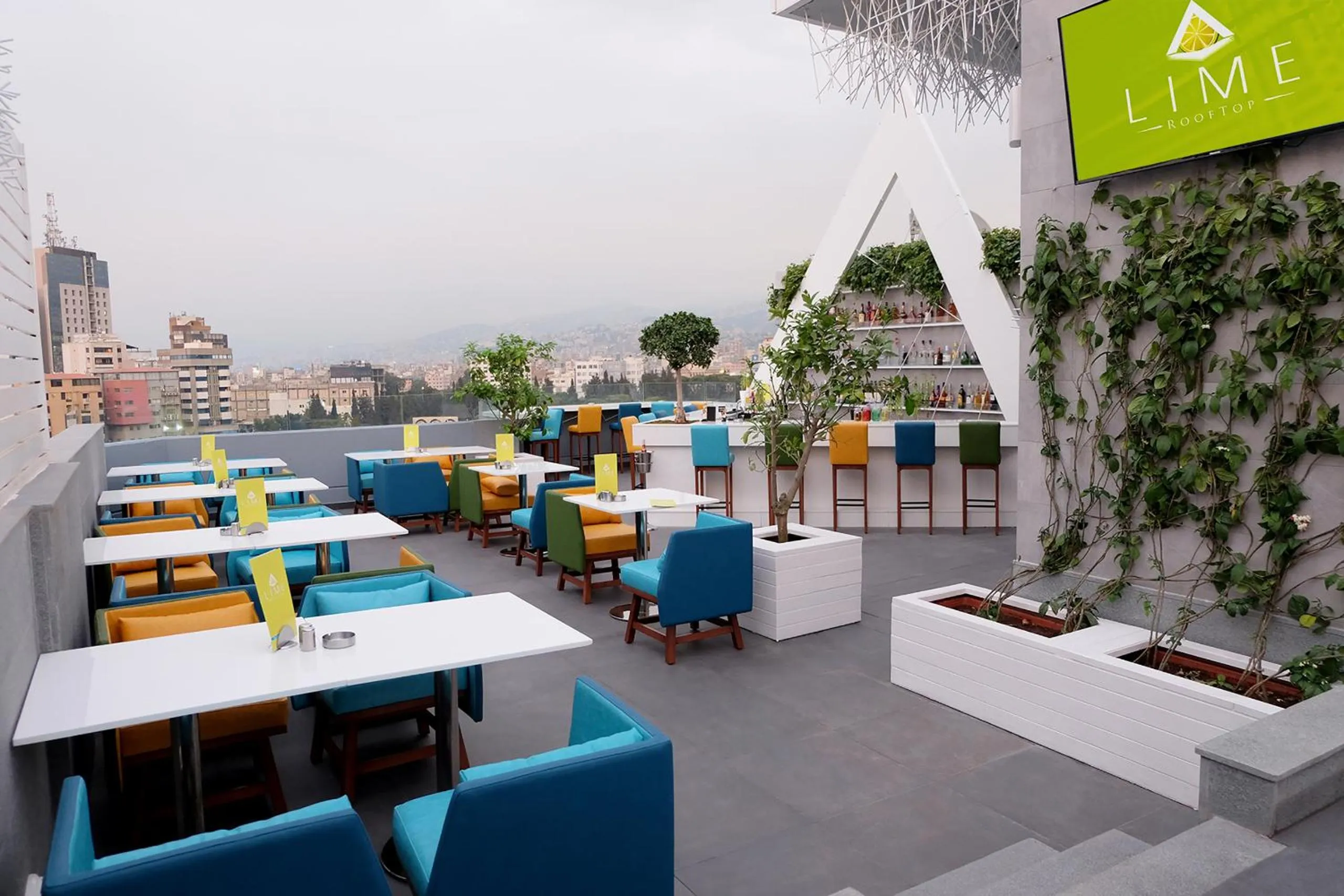 Lounge or bar in Urban Central Suites - Beirut