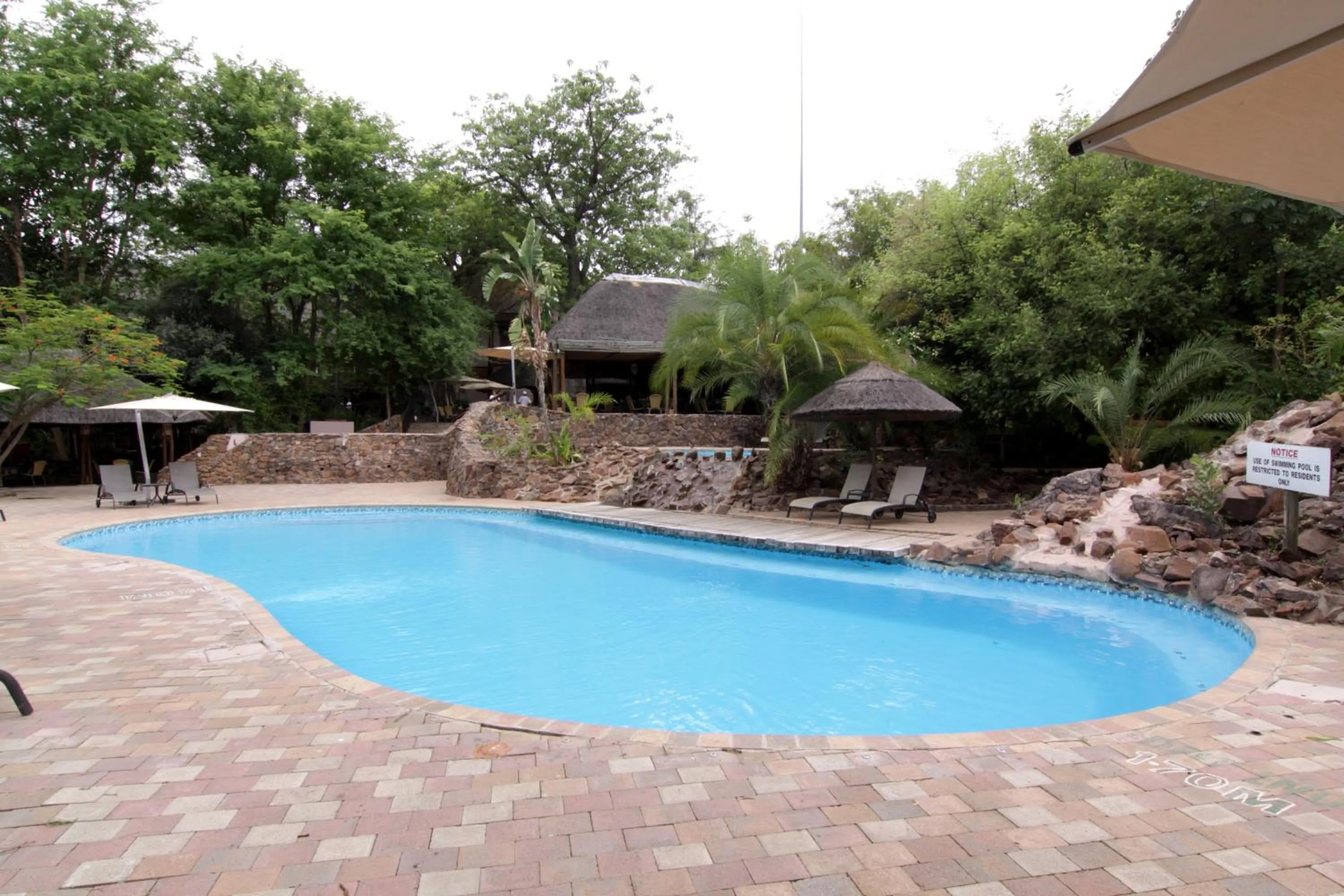 Swimming pool in Cresta Mowana Safari Resort & Spa