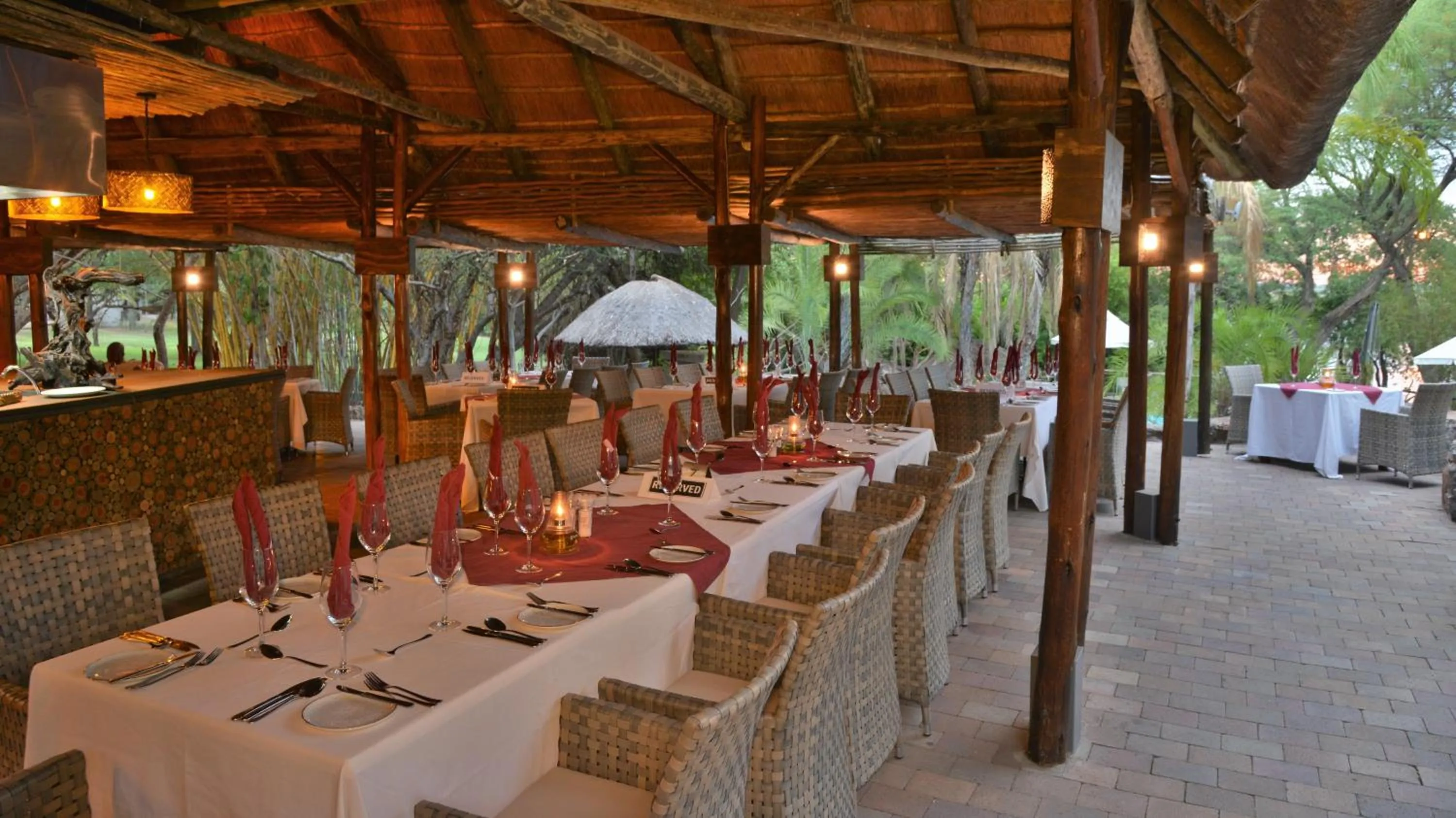 Restaurant/places to eat in Cresta Mowana Safari Resort & Spa