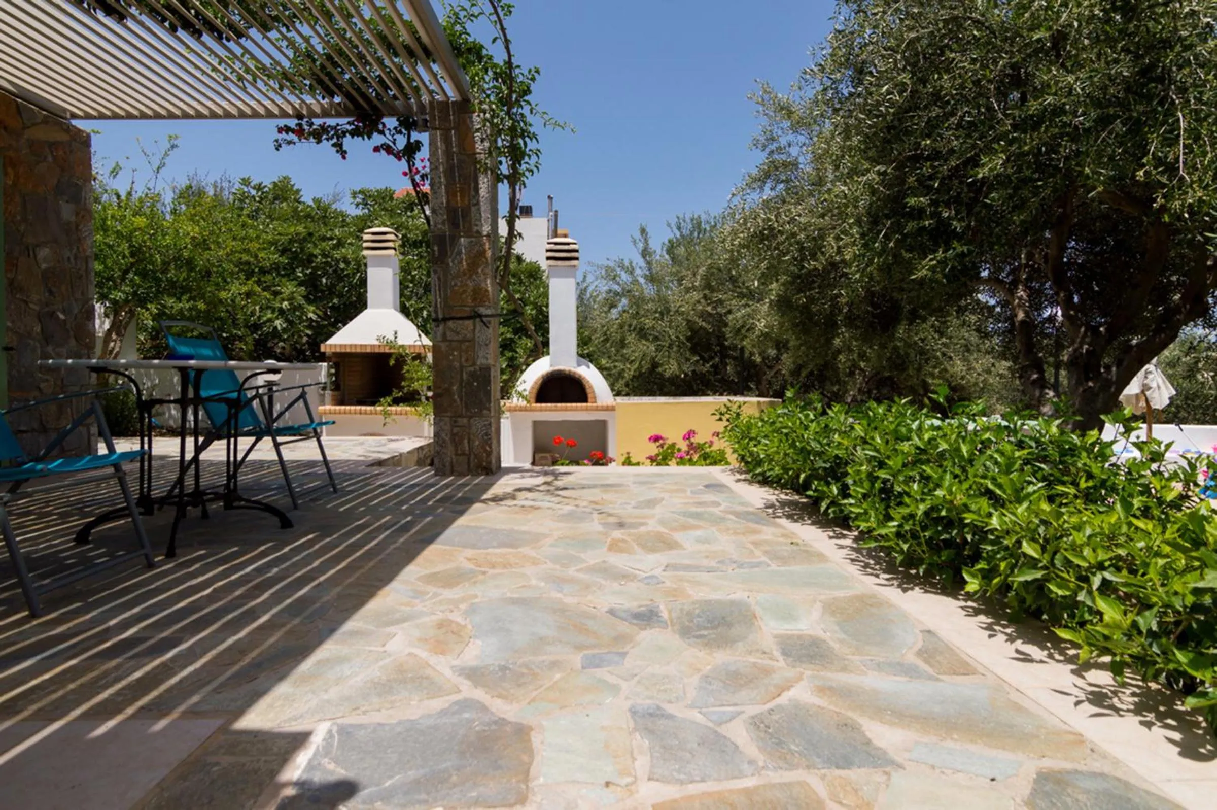 BBQ facilities in Athena Villas Olive Grove & Estate