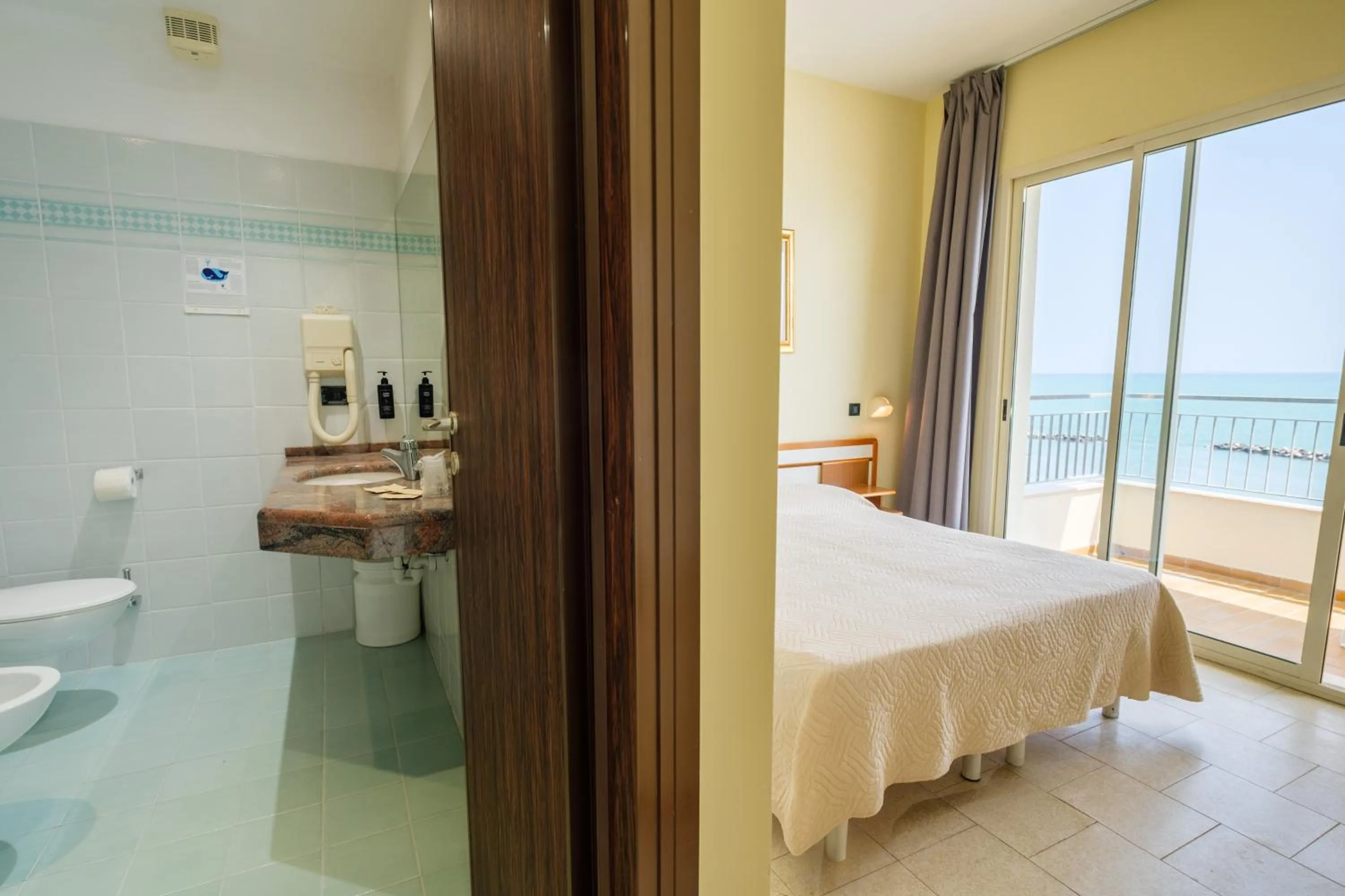 Bed in Hotel Classic - Azzurro Club